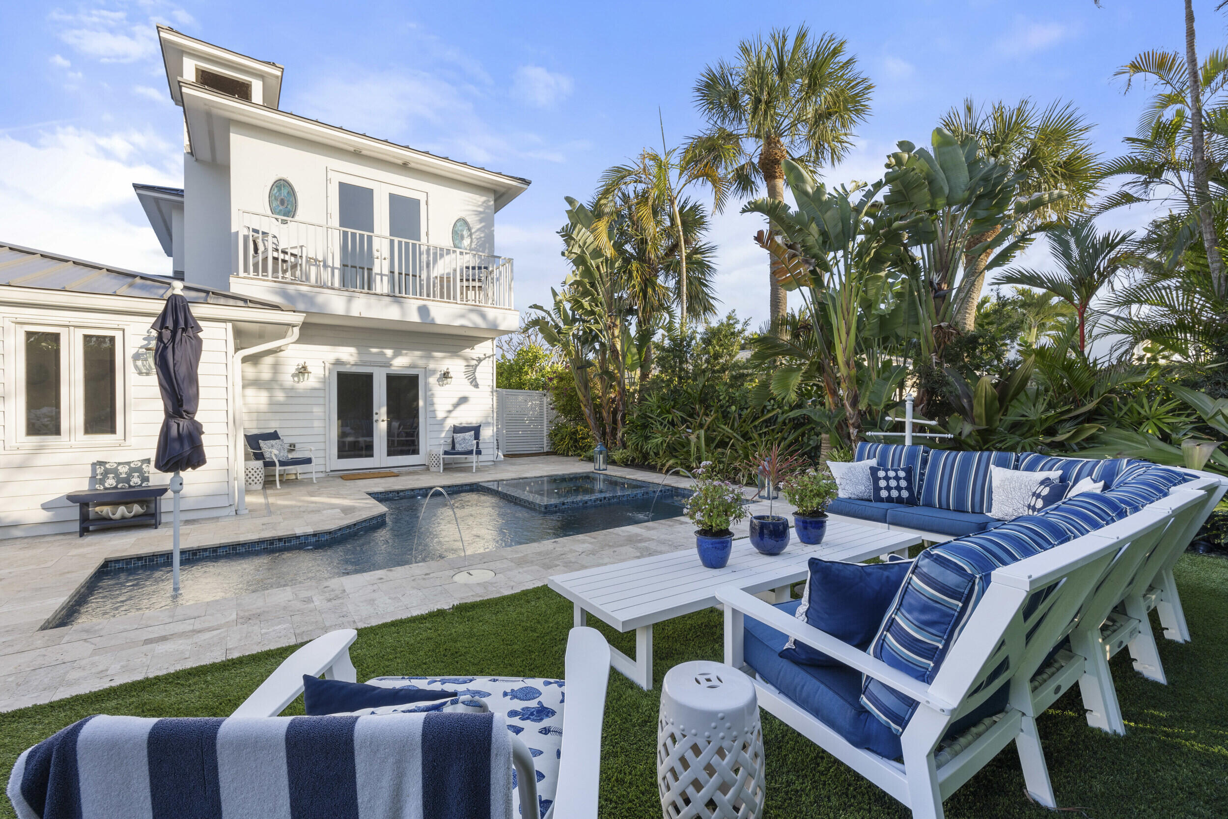 122 Lighthouse, Jupiter Inlet Colony FL 33469