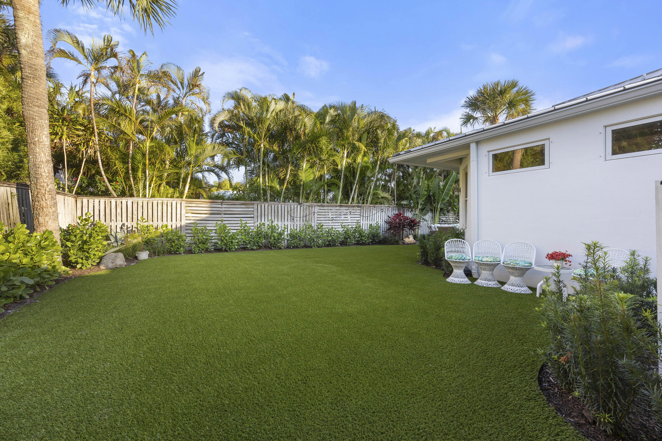 122 Lighthouse, Jupiter Inlet Colony FL 33469