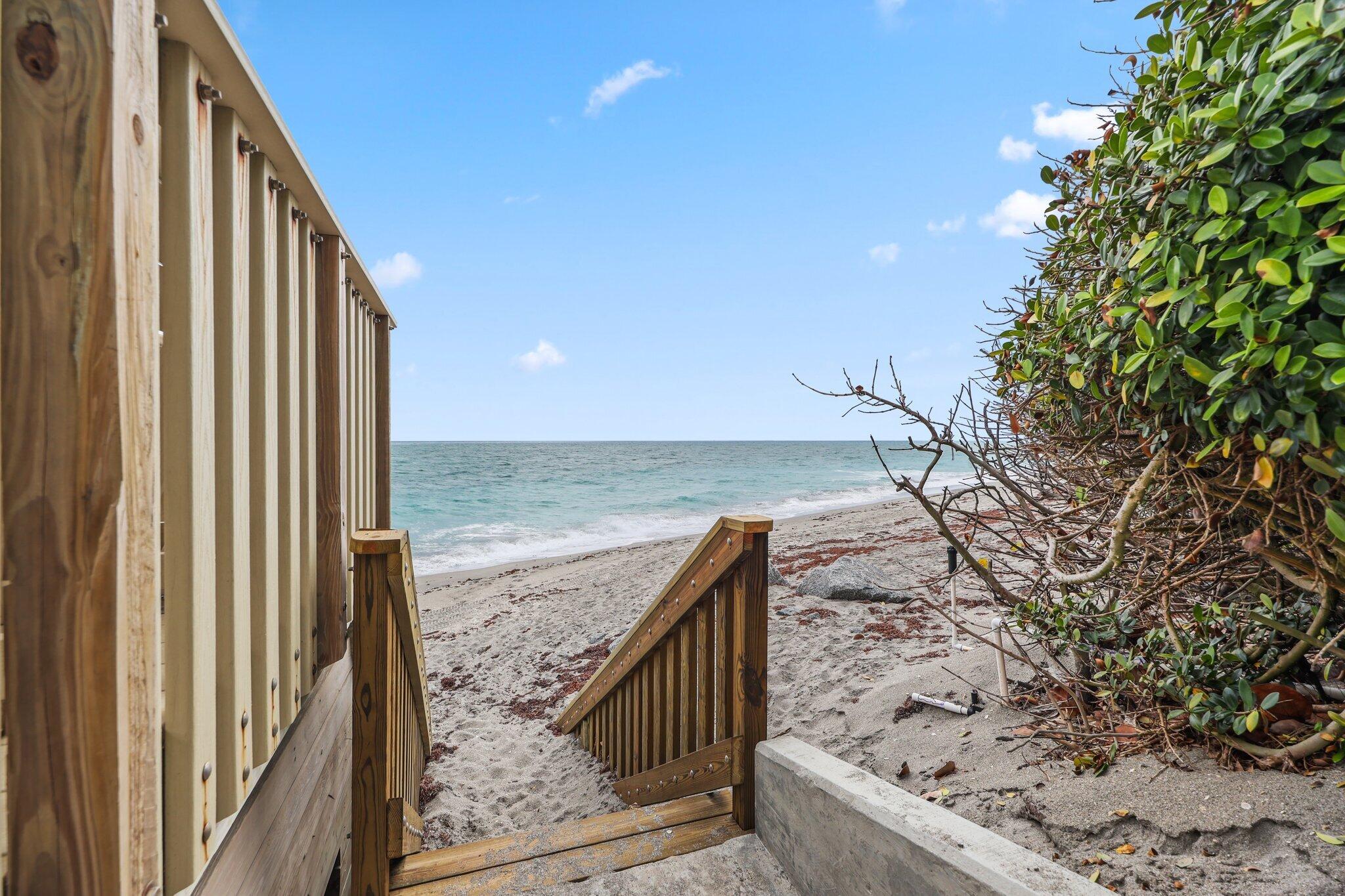 122 Lighthouse, Jupiter Inlet Colony FL 33469