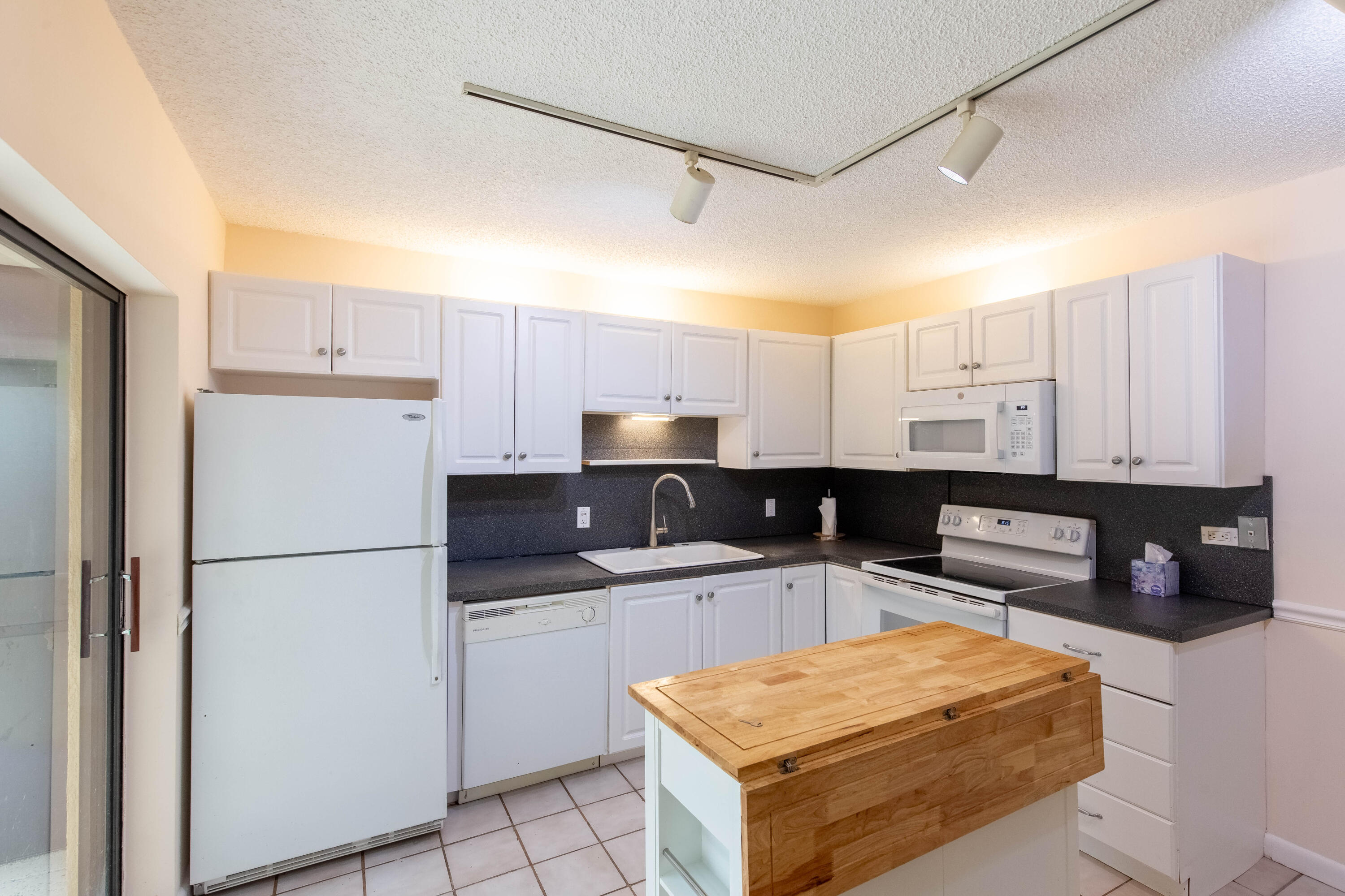 1916 19th, Palm Beach Gardens FL 33418