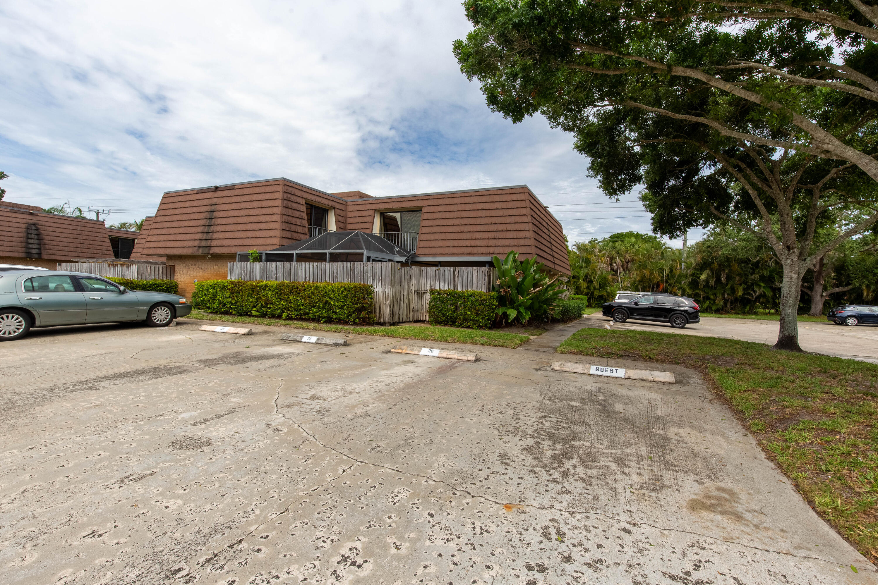 1916 19th, Palm Beach Gardens FL 33418