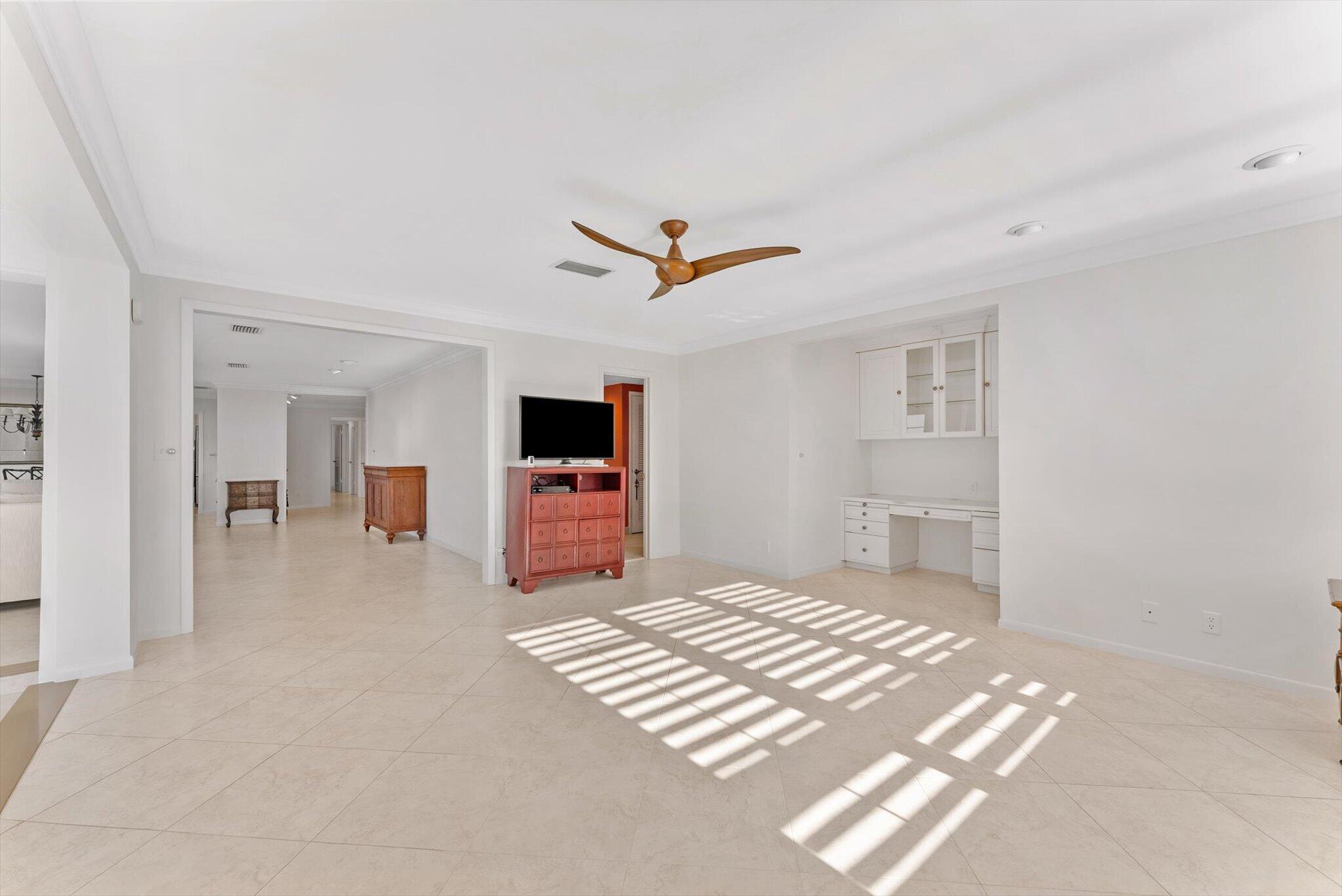 50 East #12a, Delray Beach FL 33483