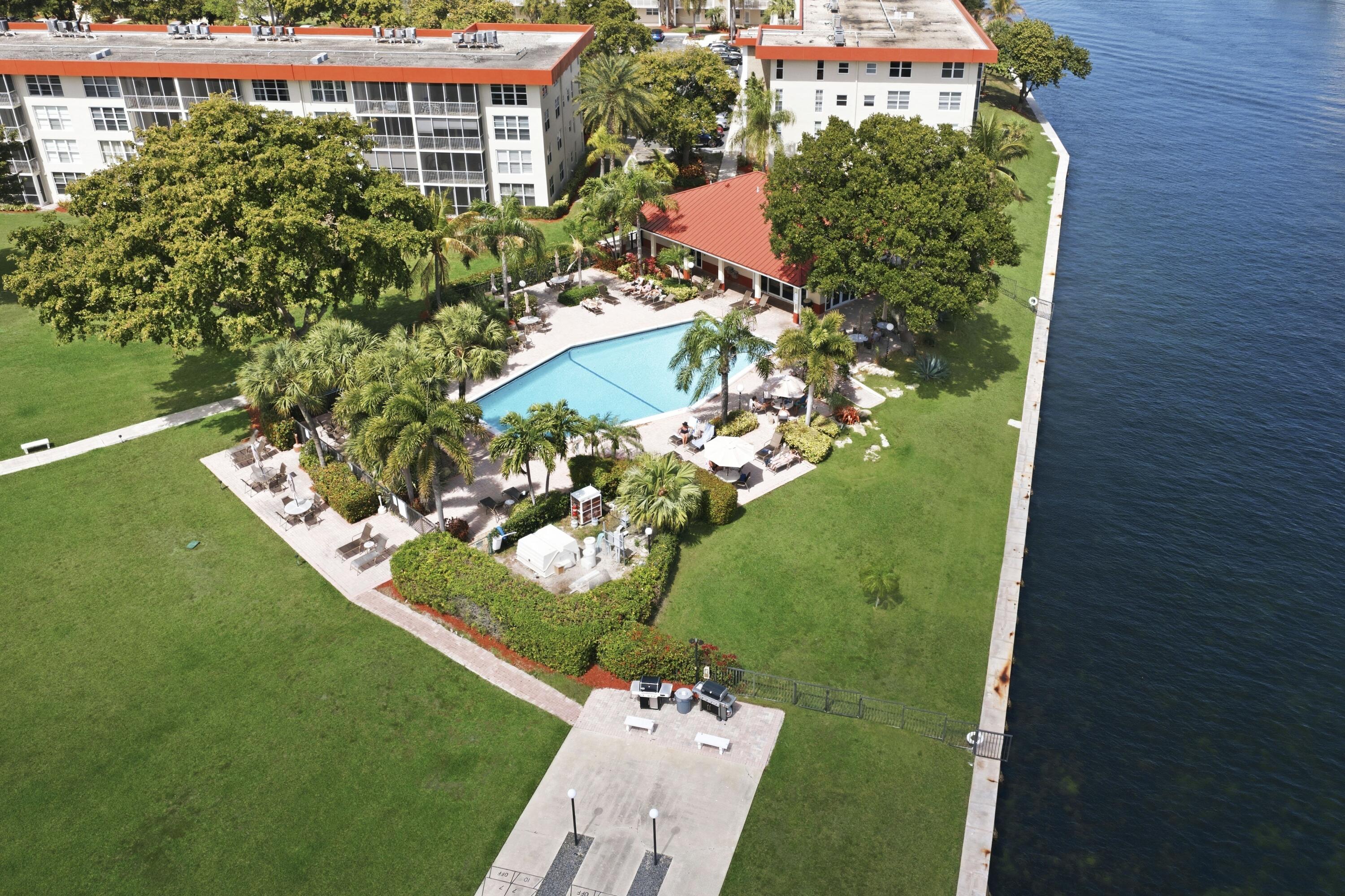3000 NE 48th #406, Lighthouse Point FL 33064