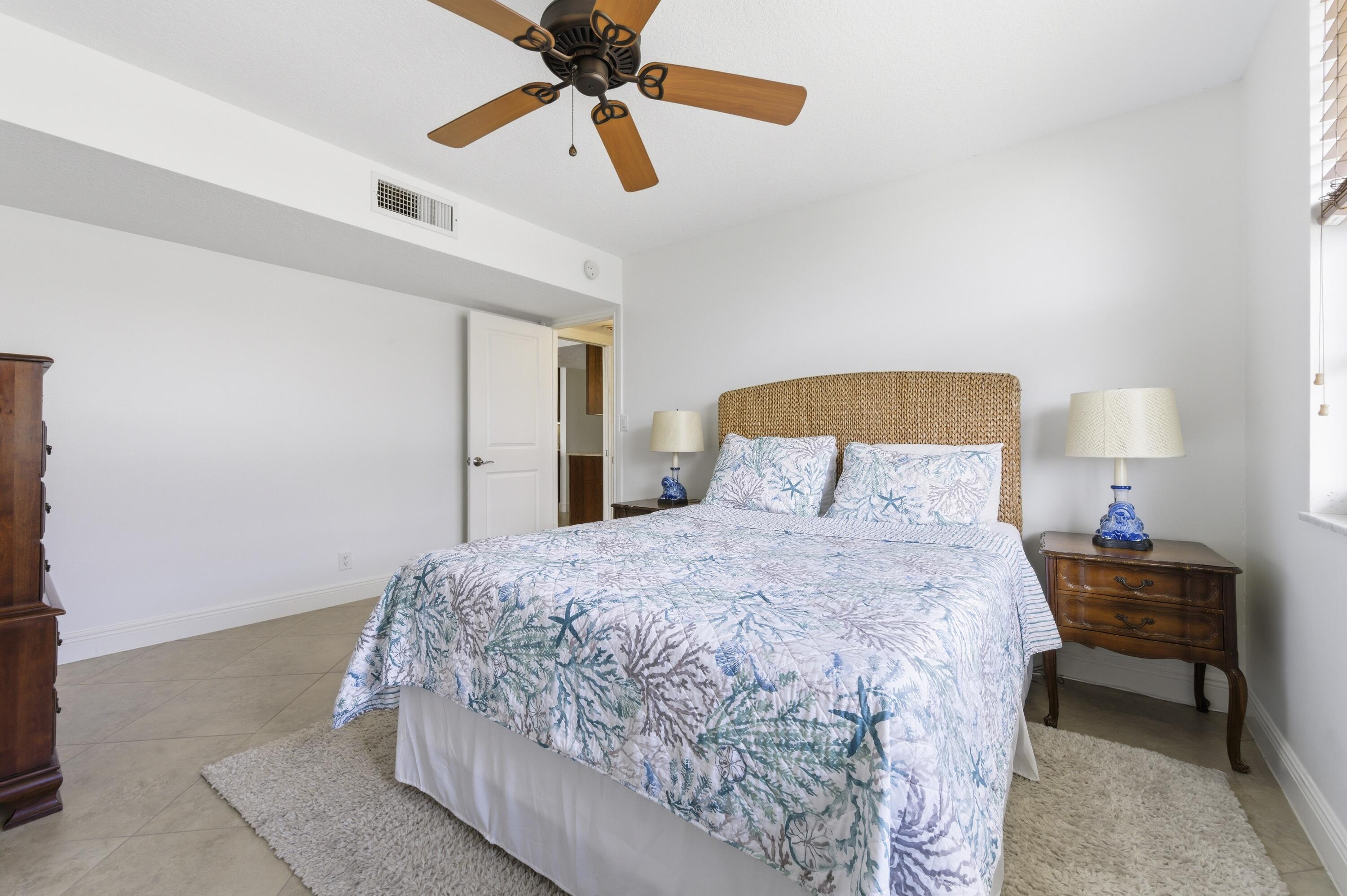 3000 NE 48th #406, Lighthouse Point FL 33064