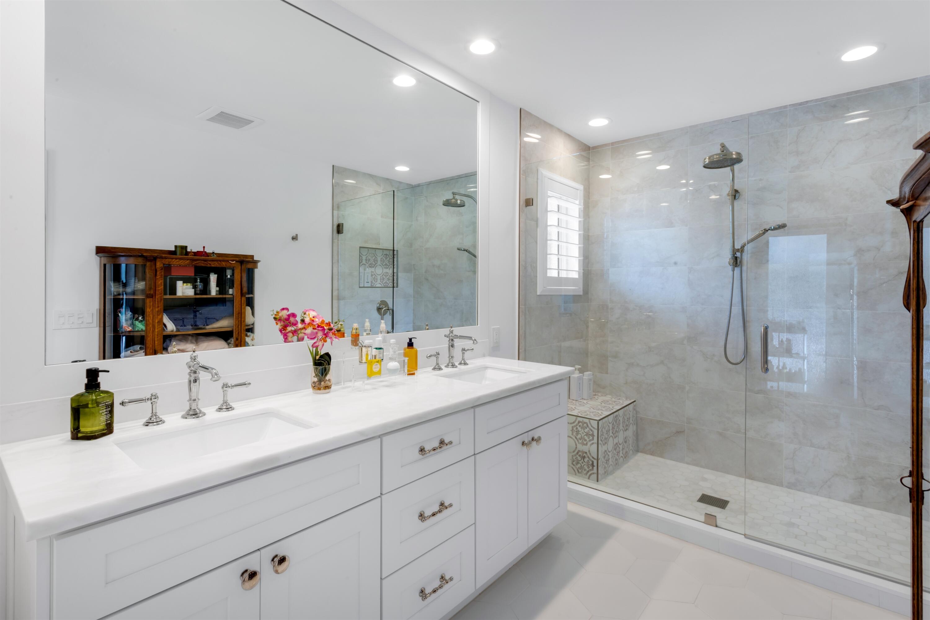 2720 Cardinal, Gulf Stream FL 33483