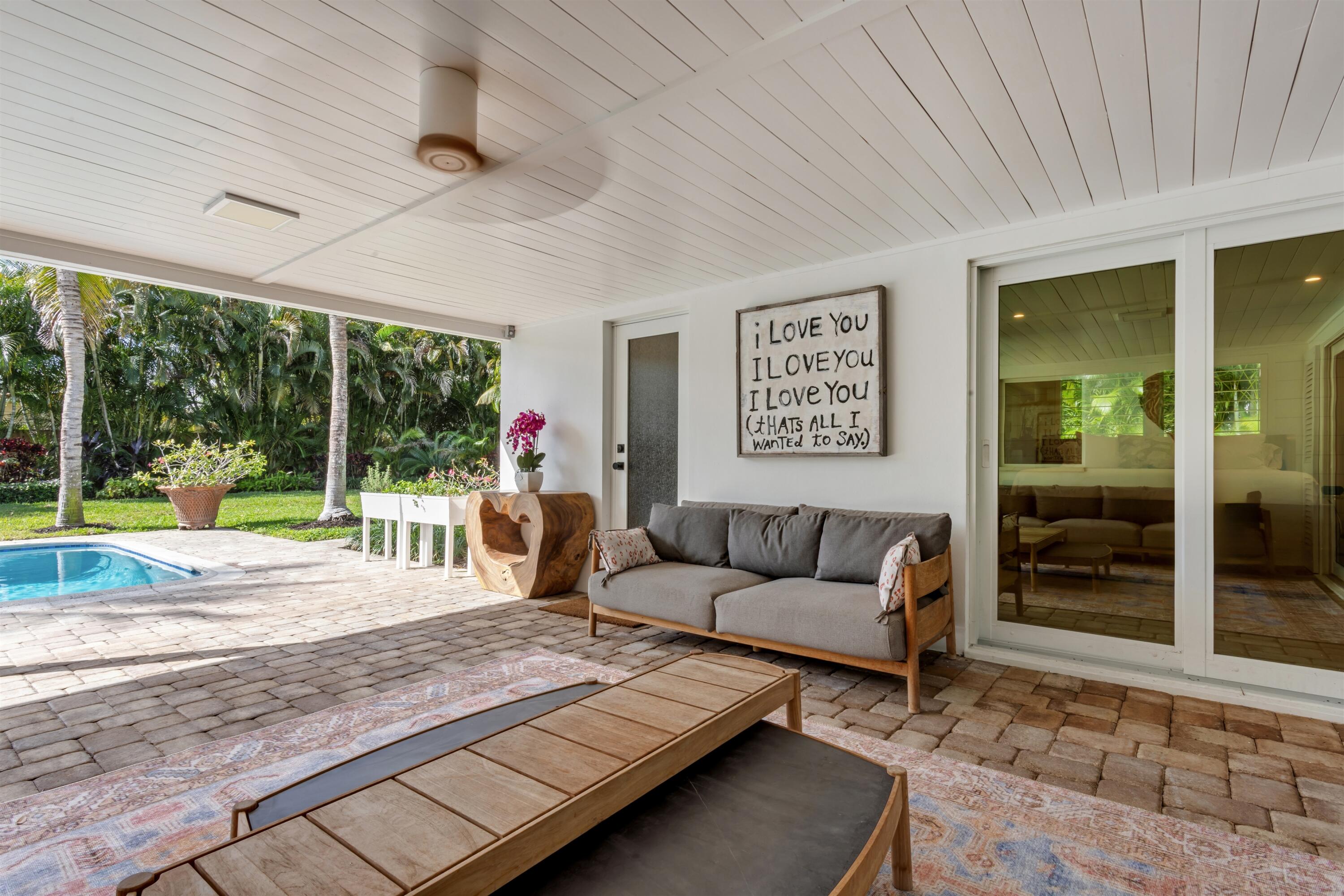 2720 Cardinal, Gulf Stream FL 33483