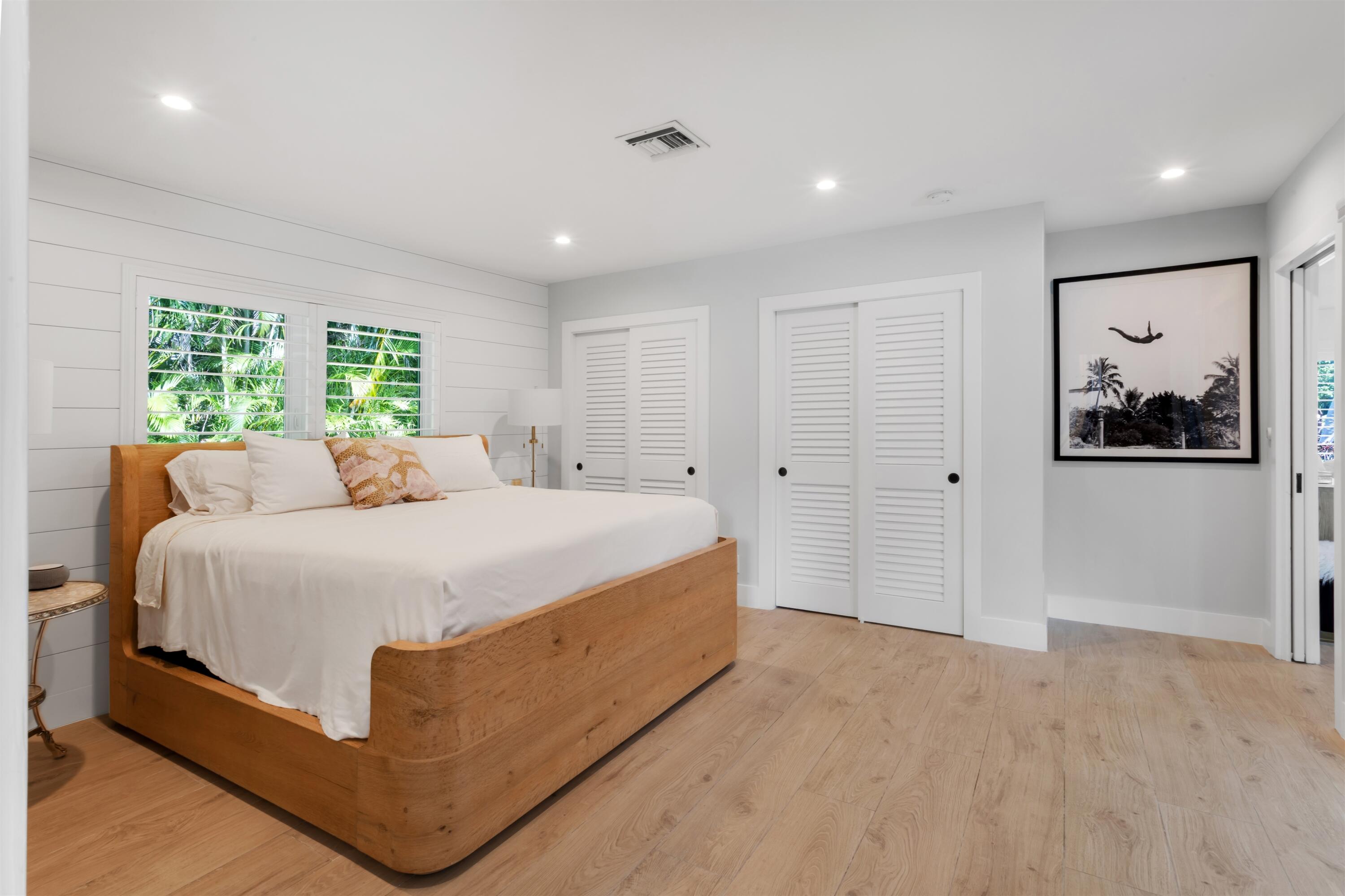2720 Cardinal, Gulf Stream FL 33483