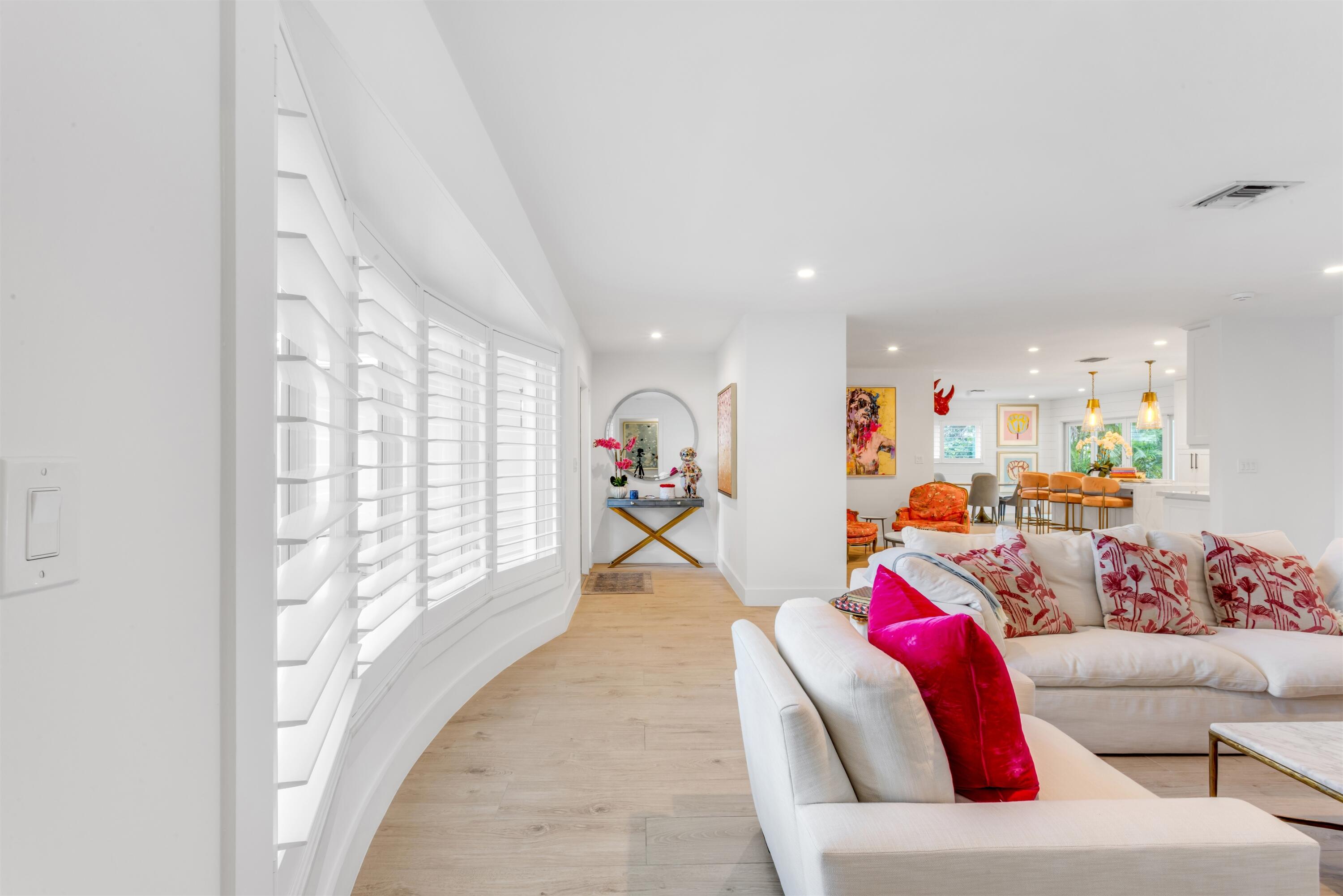 2720 Cardinal, Gulf Stream FL 33483