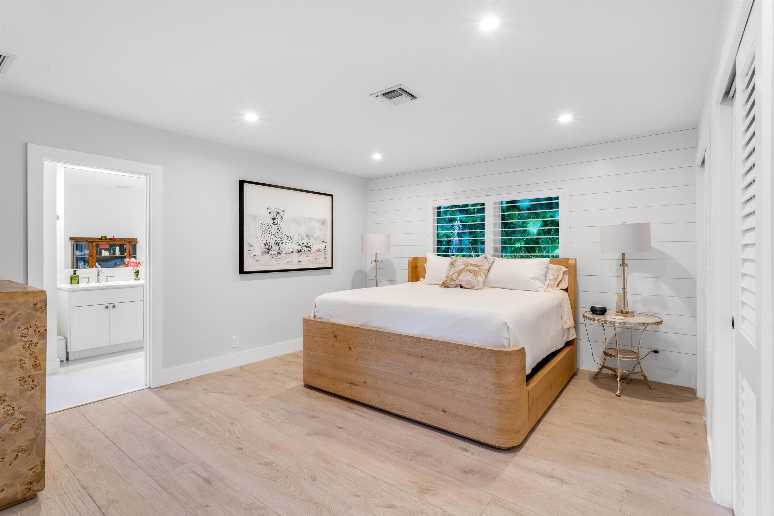 2720 Cardinal, Gulf Stream FL 33483