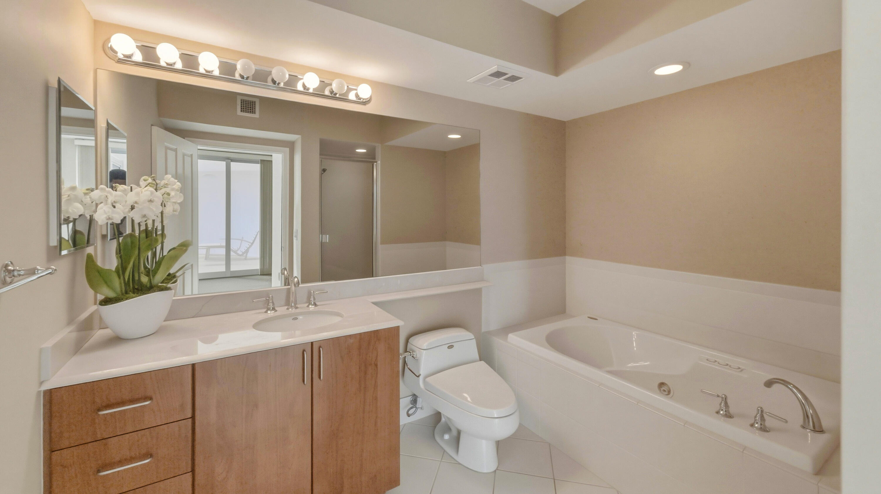 401 SW 4th #402, Fort Lauderdale FL 33315