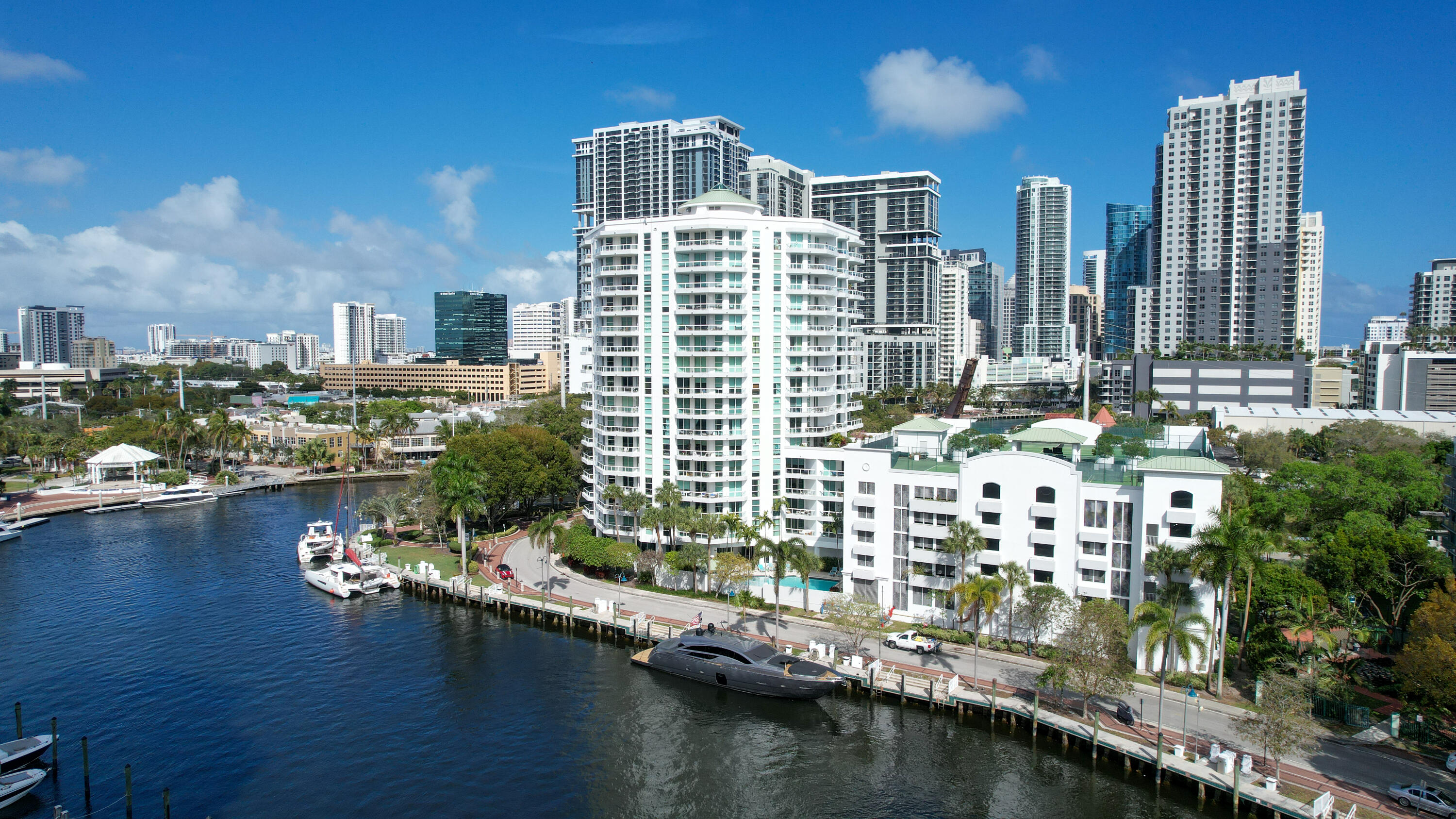 401 SW 4th #402, Fort Lauderdale FL 33315