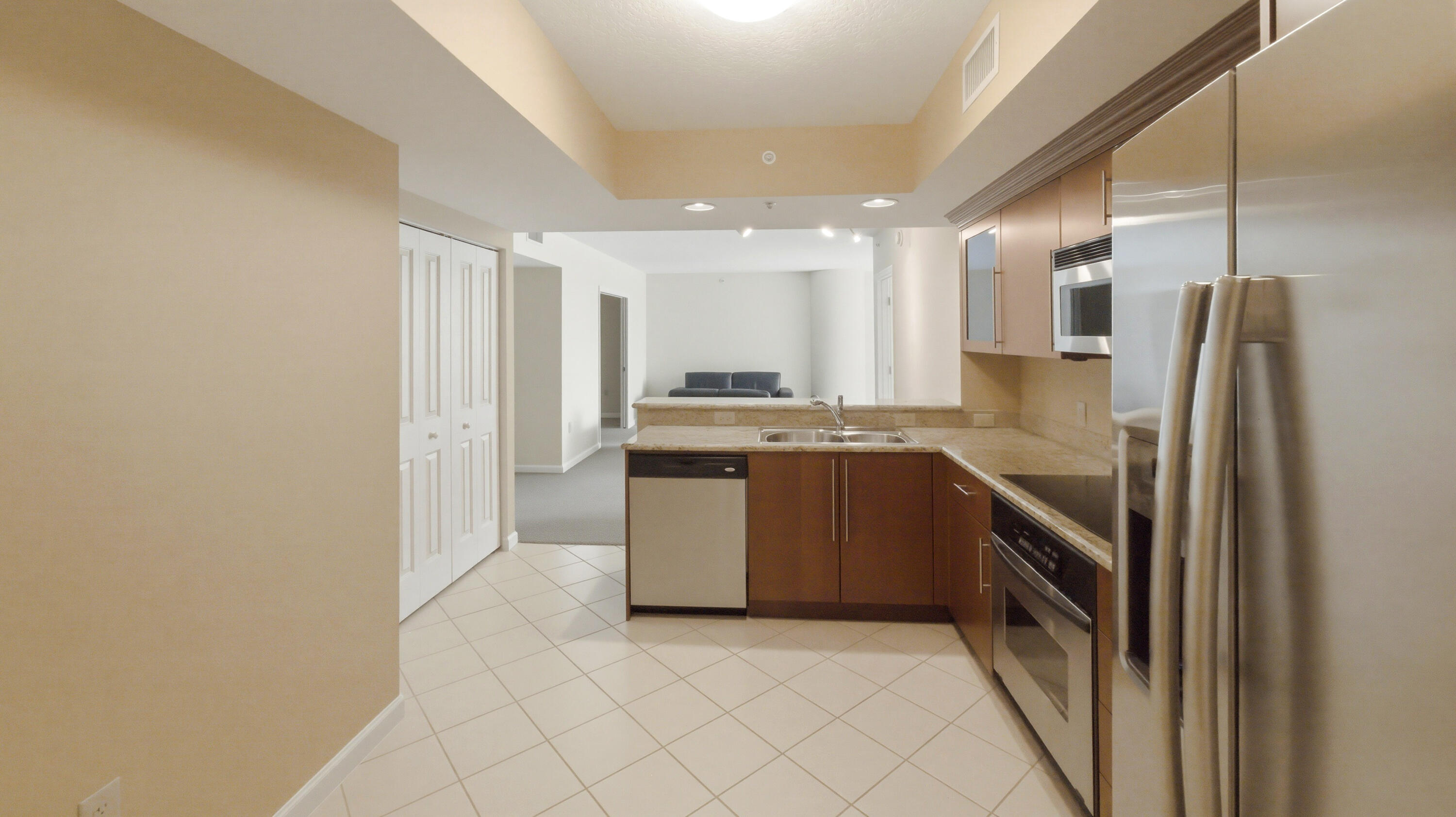 401 SW 4th #402, Fort Lauderdale FL 33315