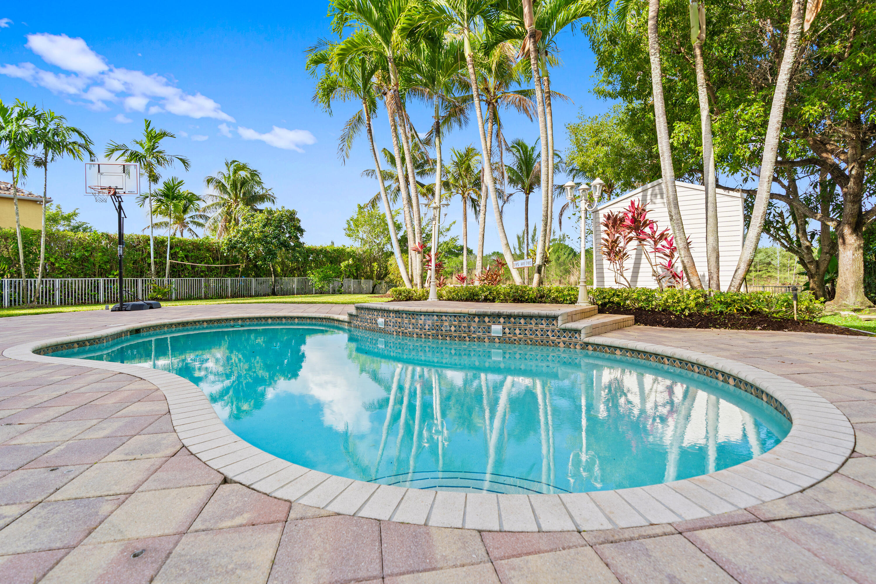 4918 SW 195th Ter, Miramar FL 33029