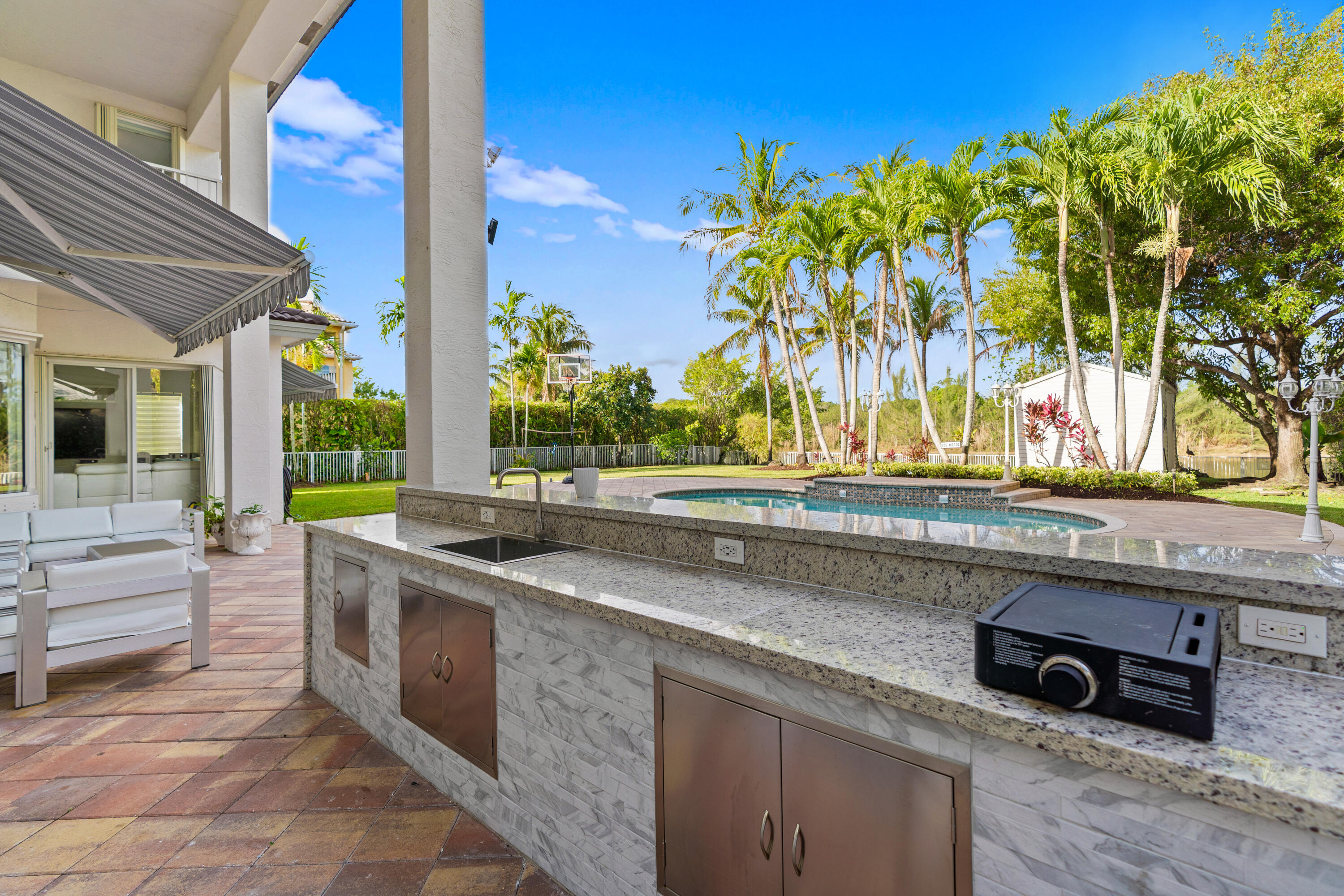 4918 SW 195th Ter, Miramar FL 33029