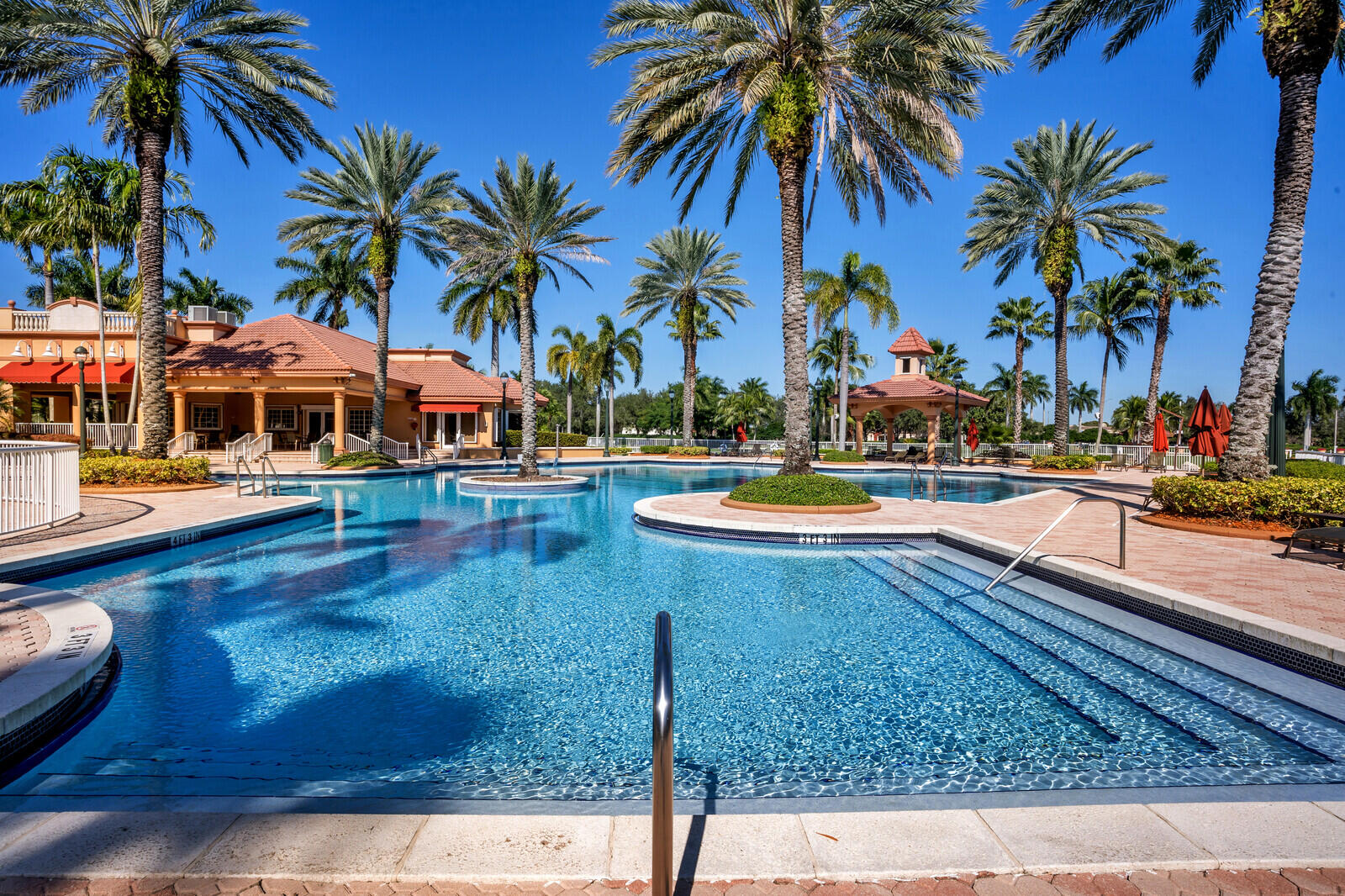 4918 SW 195th Ter, Miramar FL 33029