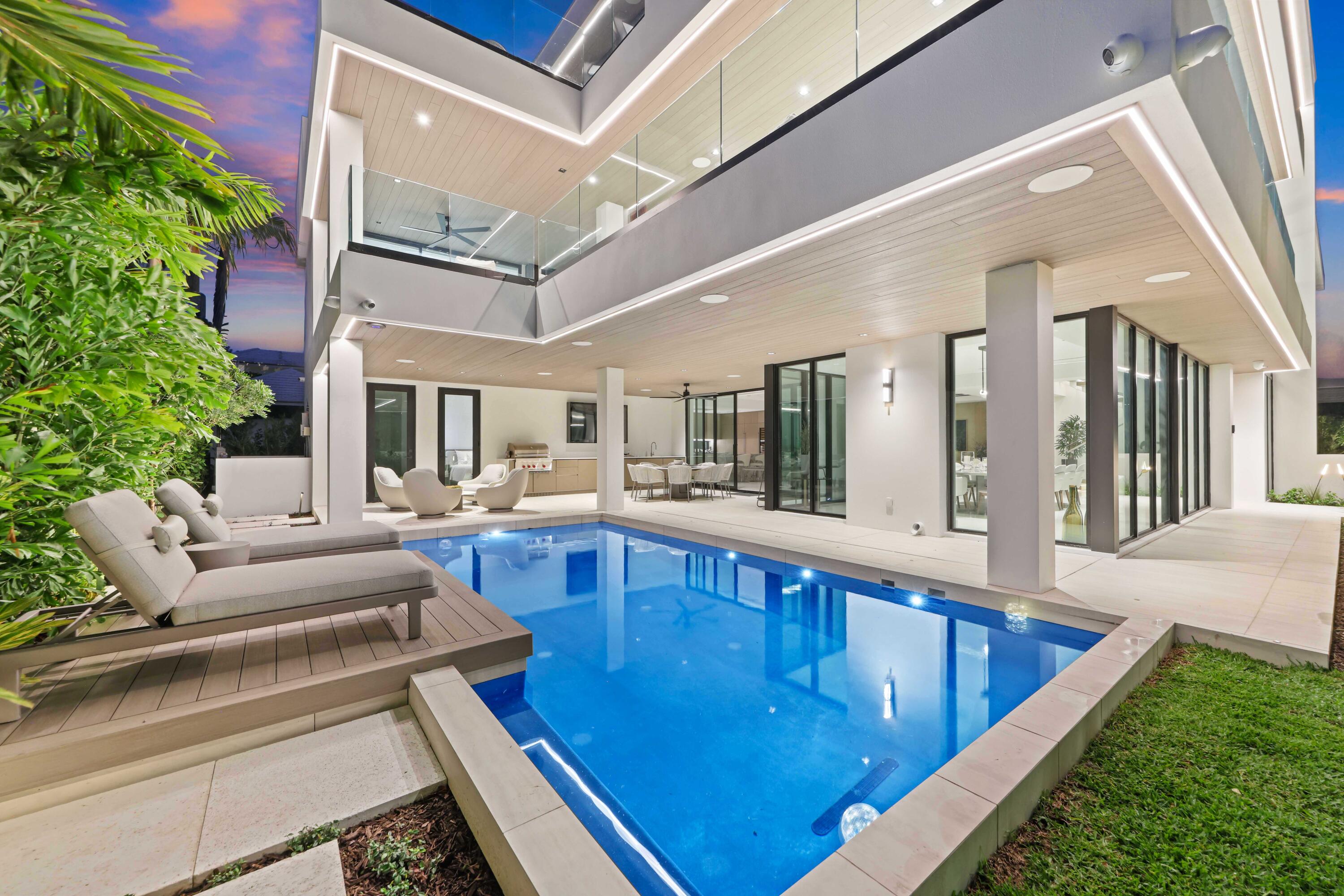 237 Elwa, West Palm Beach FL 33405