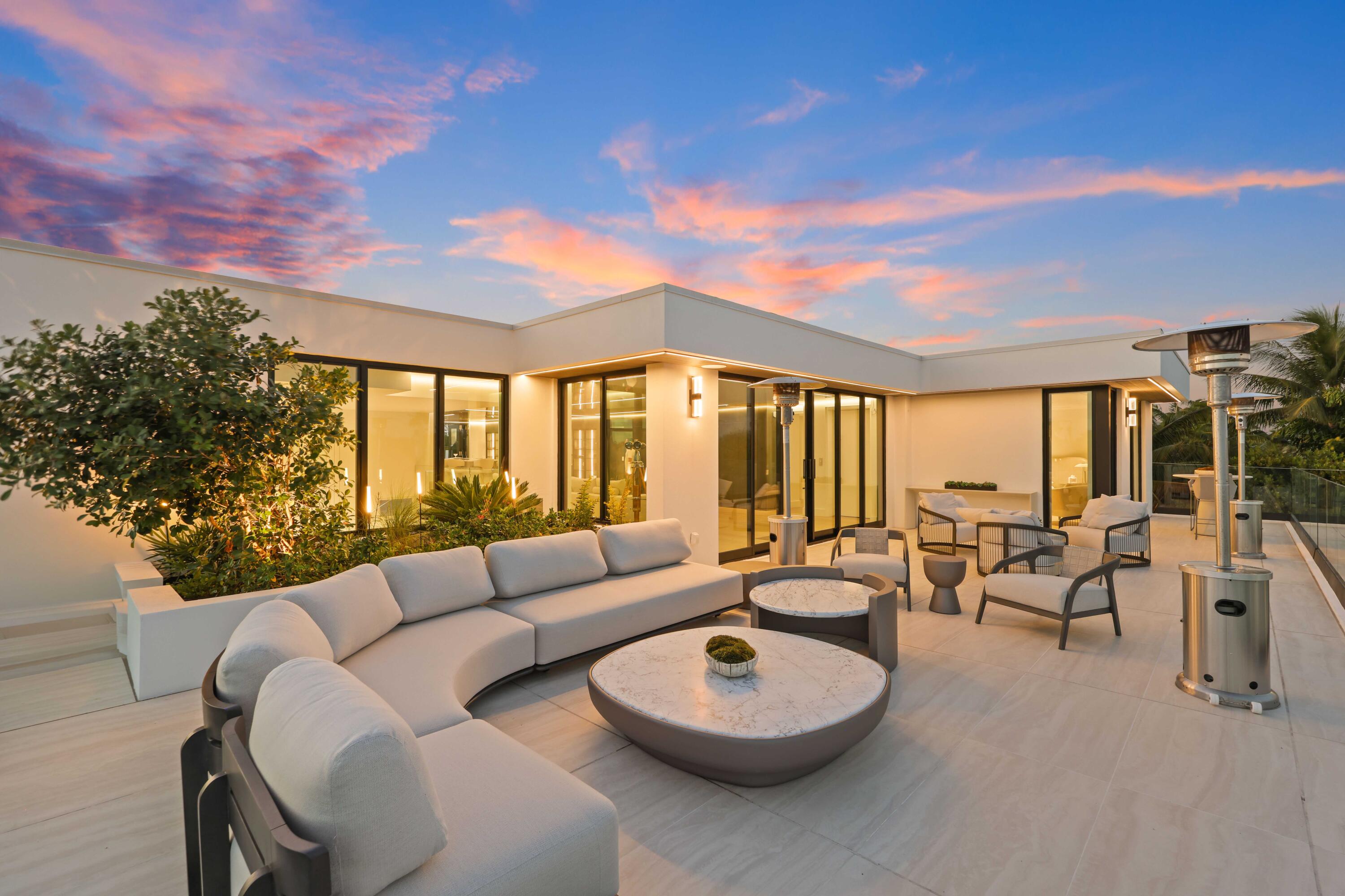 237 Elwa, West Palm Beach FL 33405