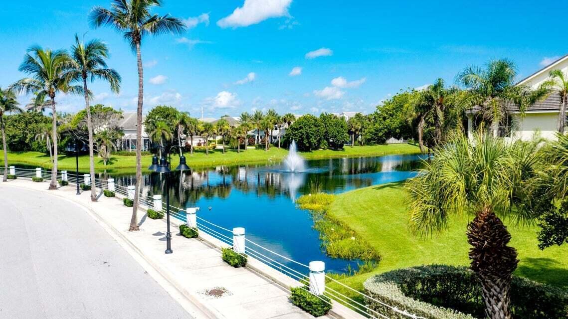 1701 Mizzenmast, Jupiter FL 33477