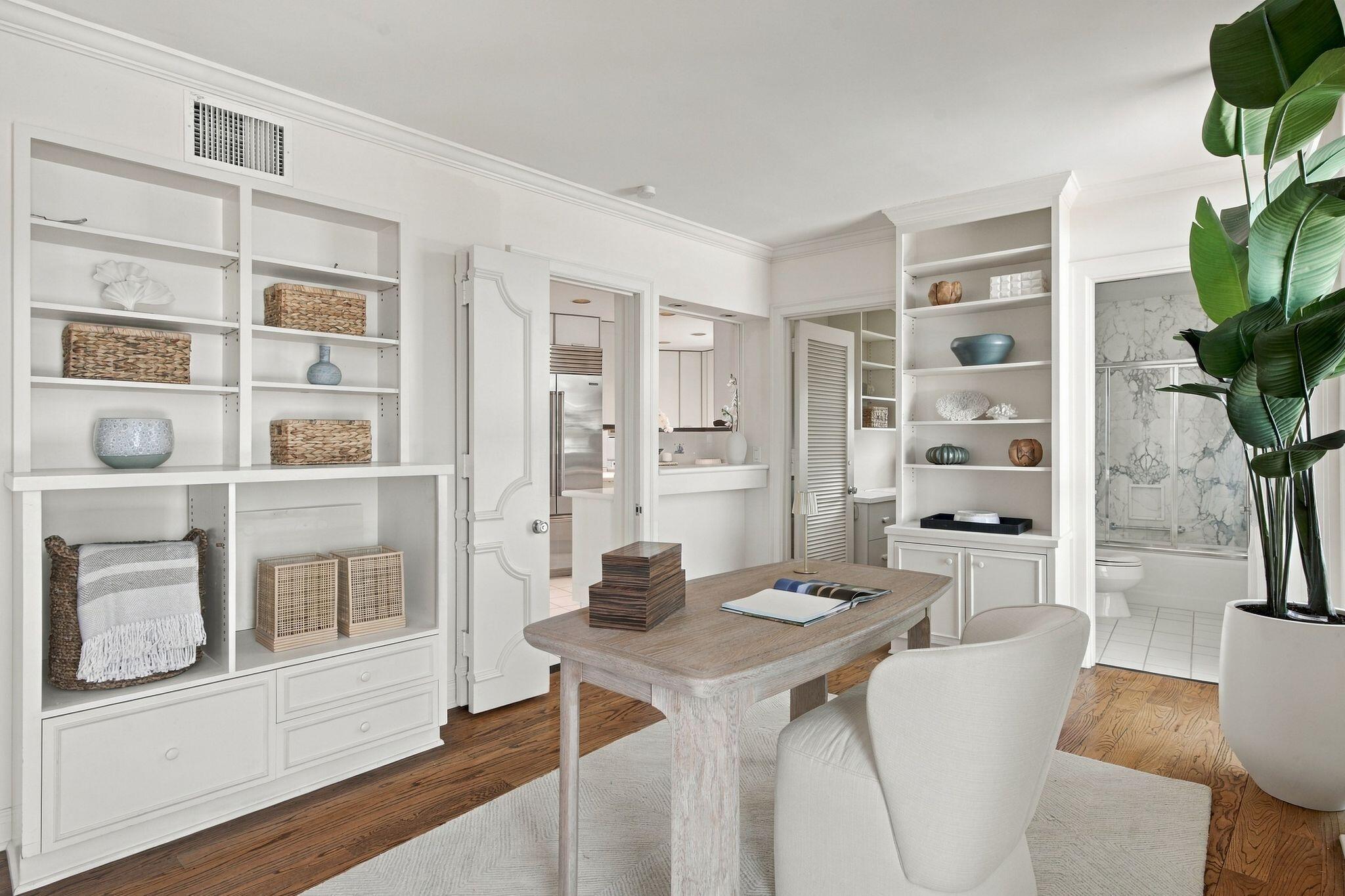 100 Royal Palm #G5, Palm Beach FL 33480