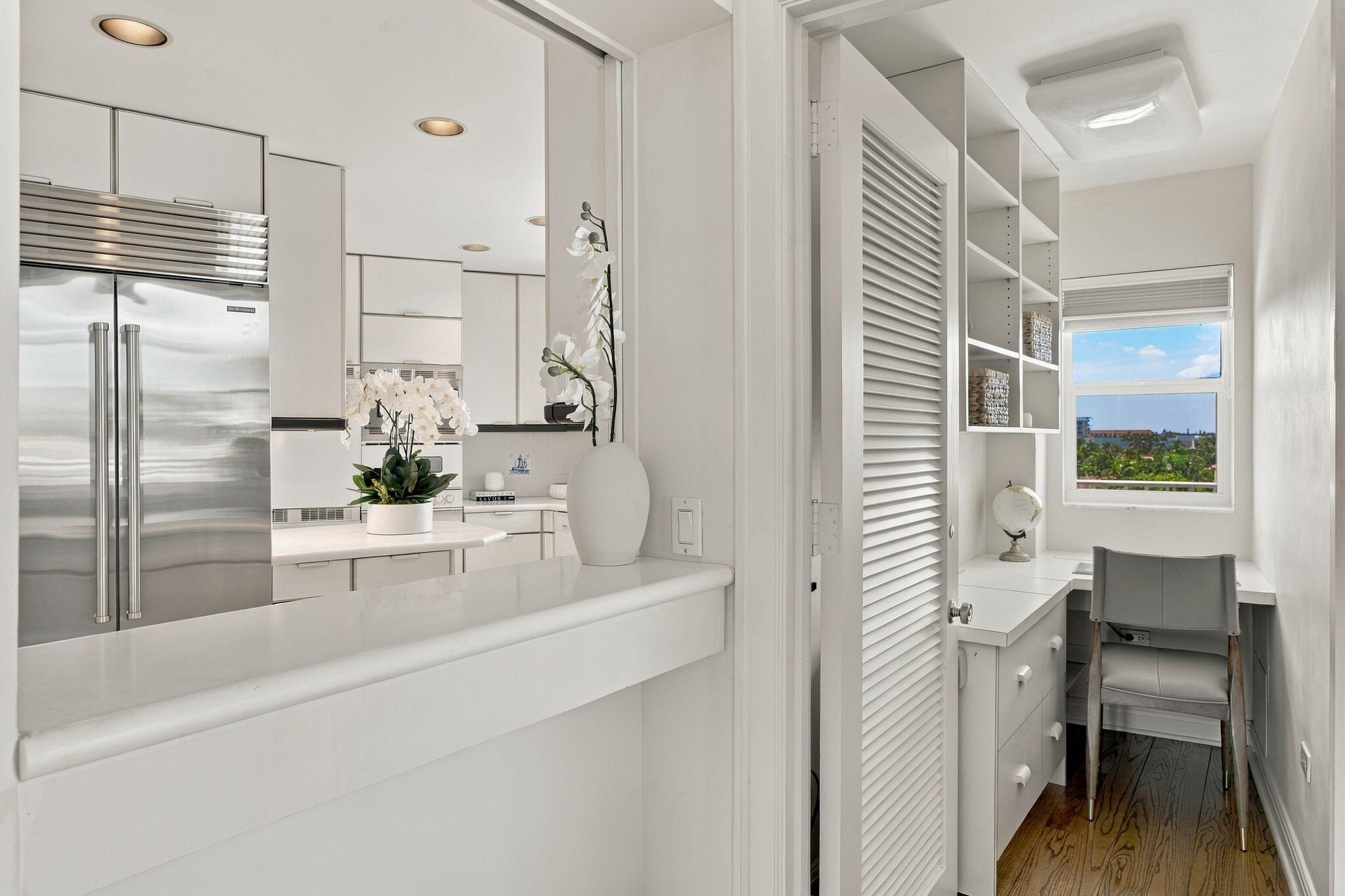 100 Royal Palm #G5, Palm Beach FL 33480