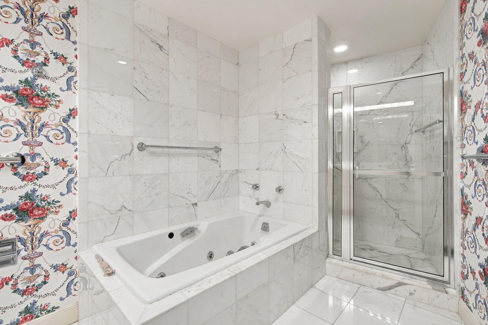 100 Royal Palm #G5, Palm Beach FL 33480