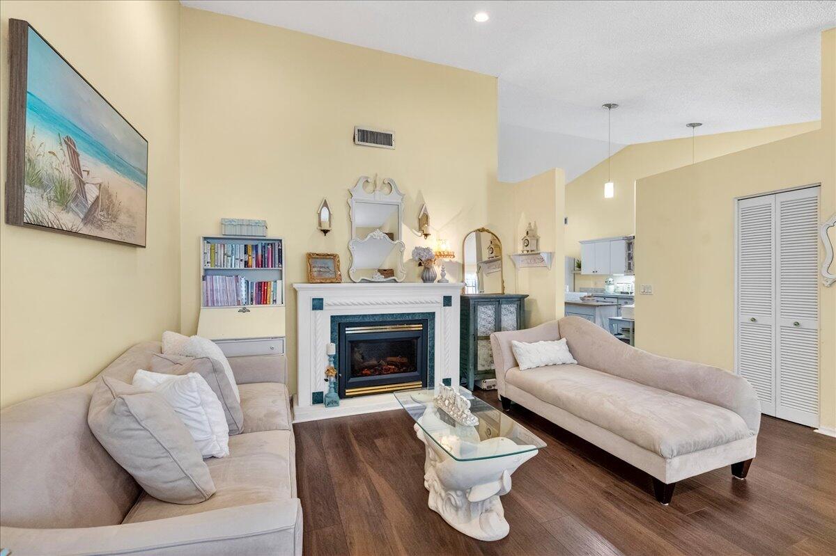 18293 Fresh Lake, Boca Raton FL 33498