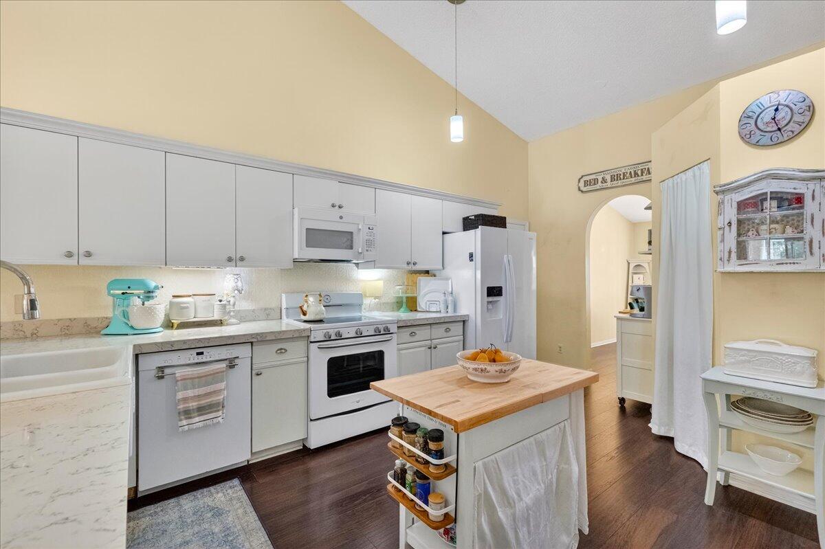18293 Fresh Lake, Boca Raton FL 33498