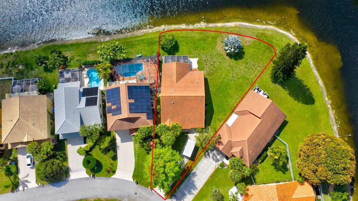 18293 Fresh Lake, Boca Raton FL 33498