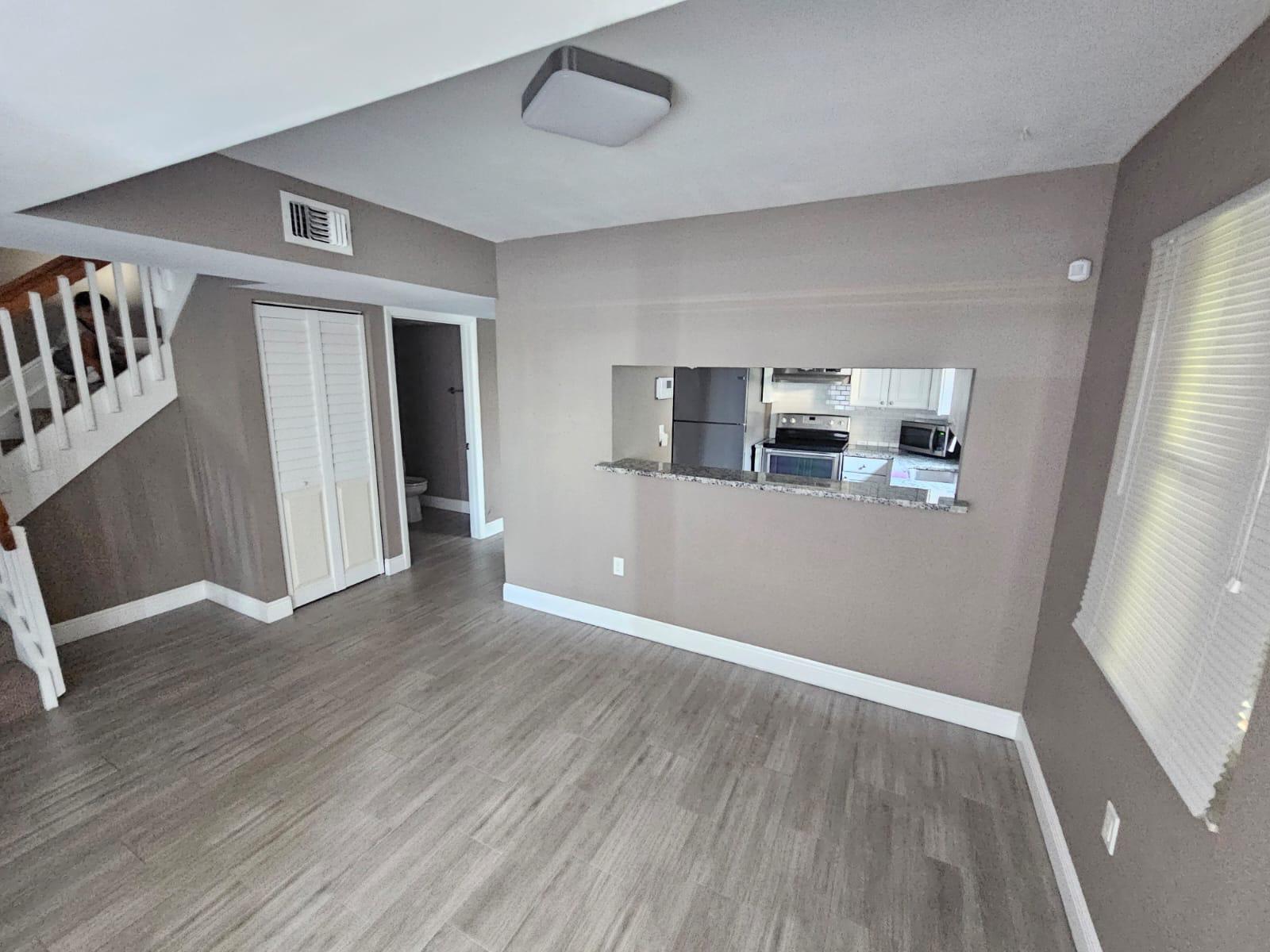 3275 NW 44th #2, Oakland Park FL 33309
