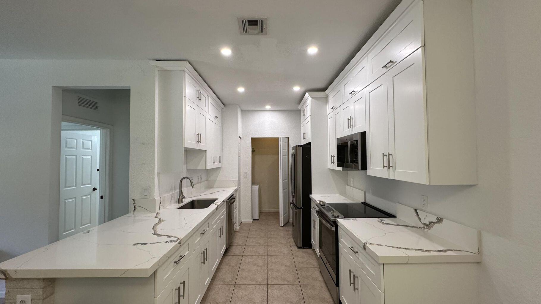 3549 Forest Hill #19, Palm Springs FL 33406