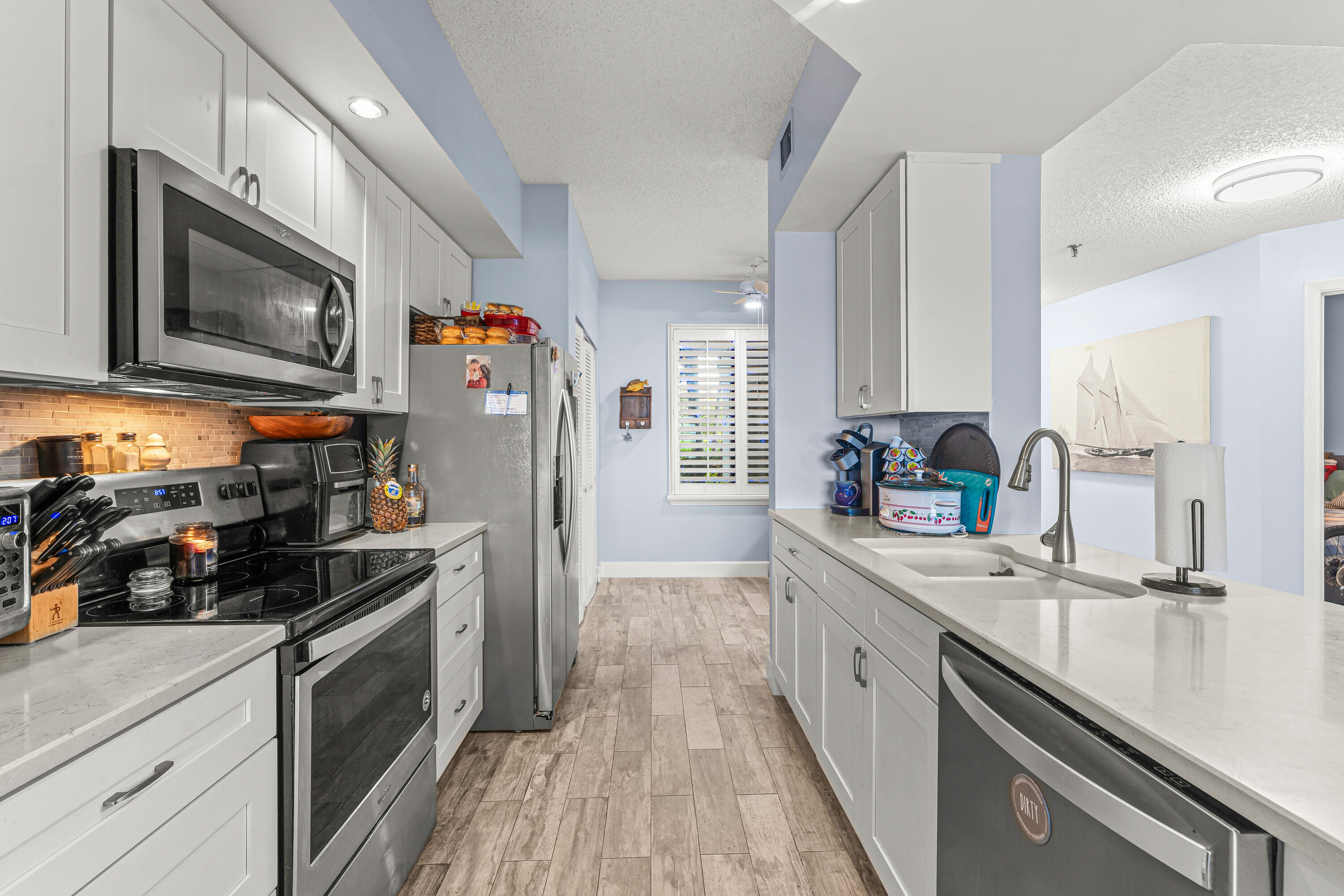 200 Waterway #104, Tequesta FL 33469