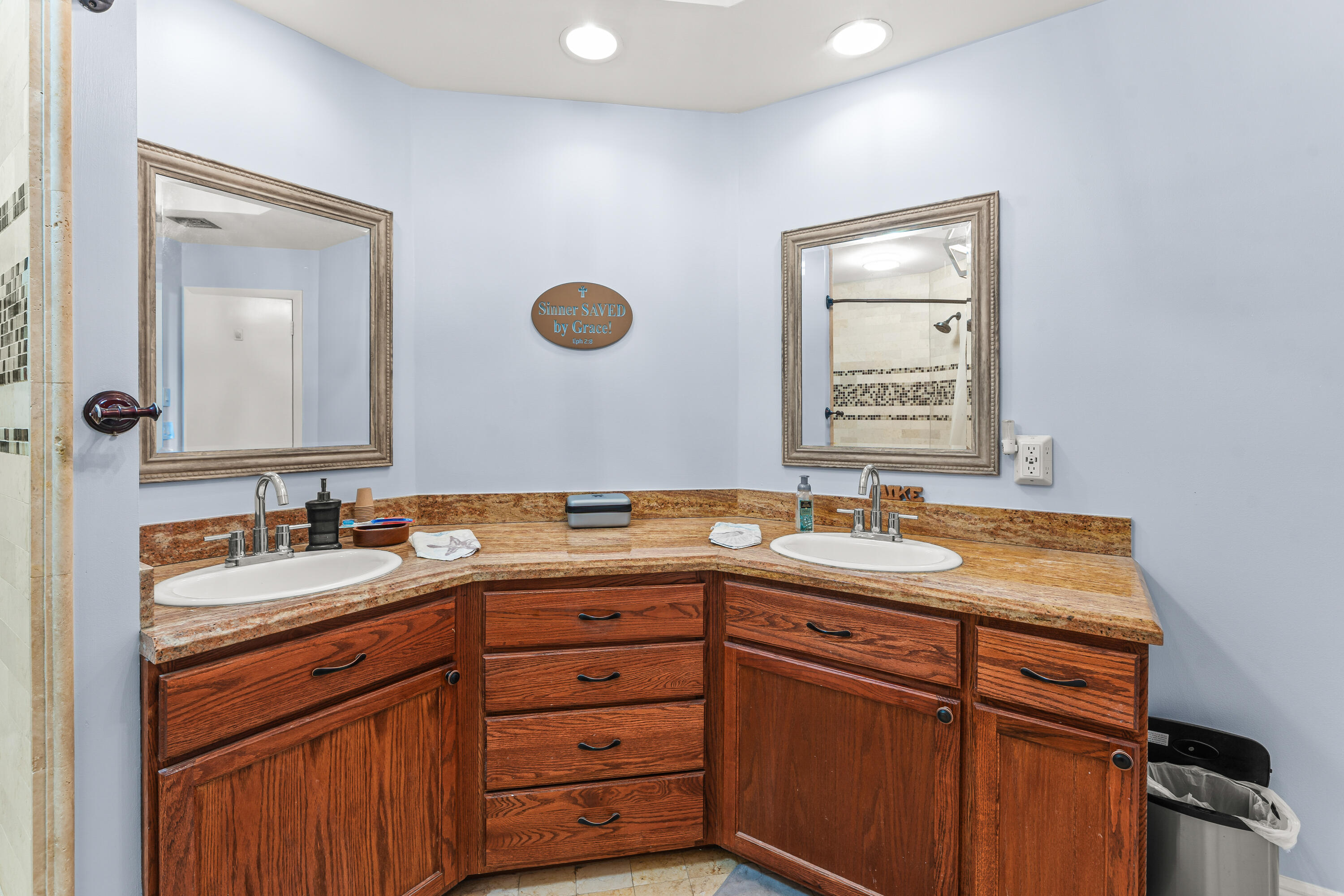 200 Waterway #104, Tequesta FL 33469