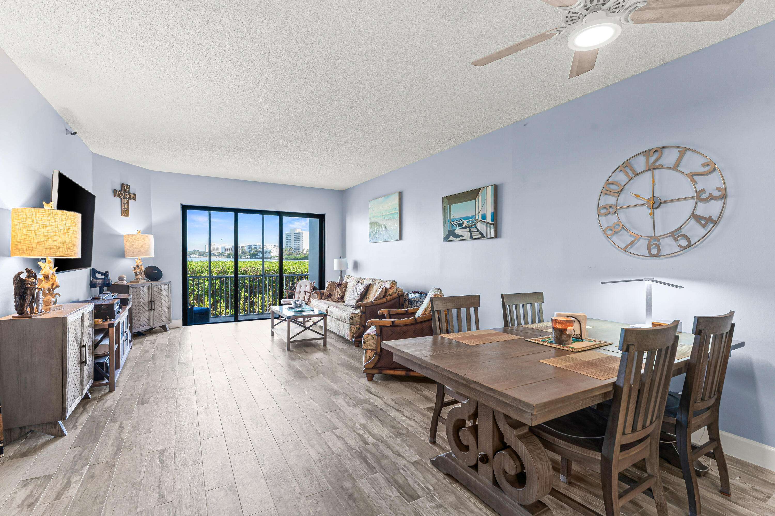 200 Waterway #104, Tequesta FL 33469
