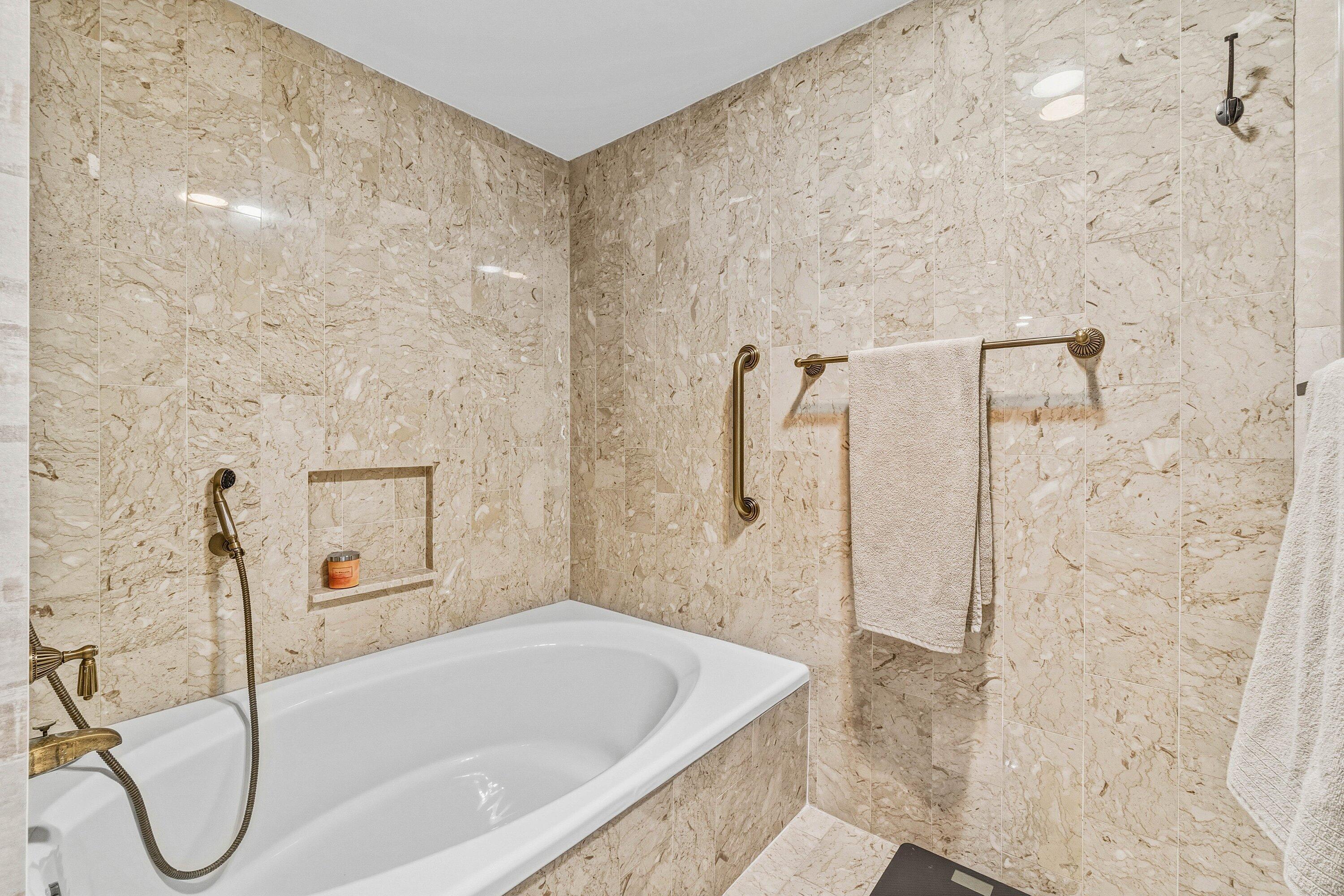 20090 Boca West #381, Boca Raton FL 33434
