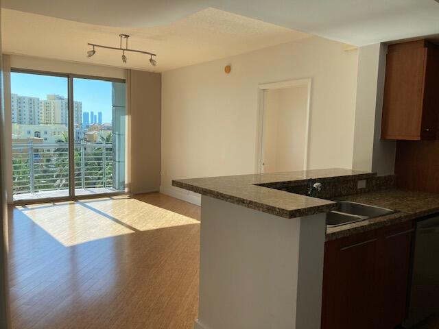110 Washington #1717, Miami Beach FL 33139