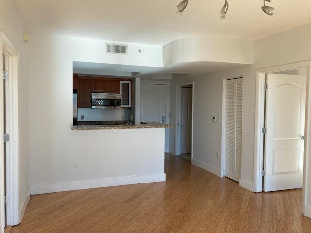 110 Washington #1717, Miami Beach FL 33139