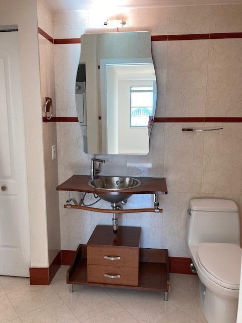 110 Washington #1717, Miami Beach FL 33139