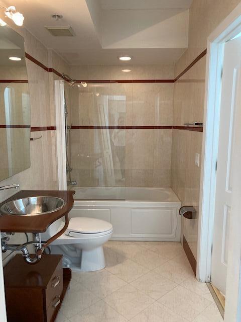 110 Washington #1717, Miami Beach FL 33139