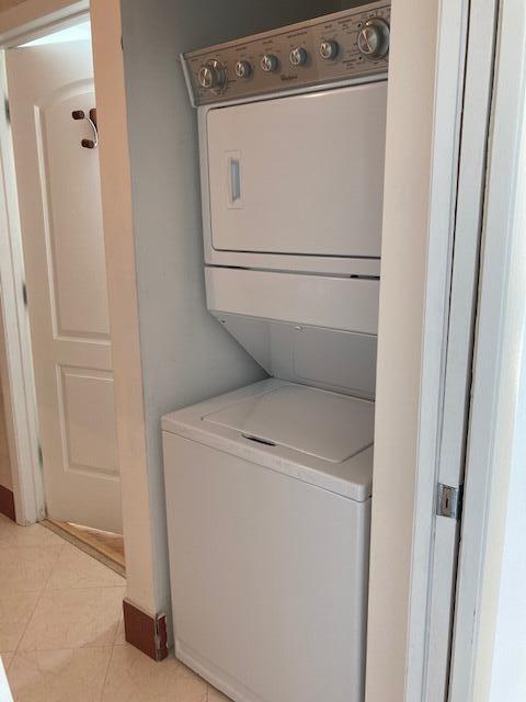 110 Washington #1717, Miami Beach FL 33139