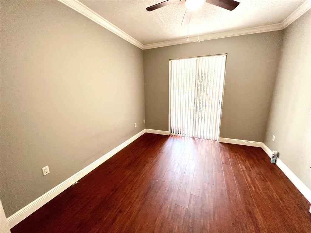 7085 Nova #226, Davie FL 33317