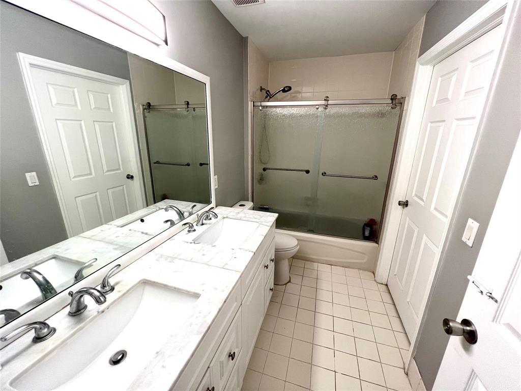 7085 Nova #226, Davie FL 33317