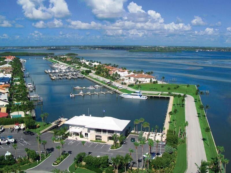 2001 SE Sailfish Point #212, Stuart FL 34996