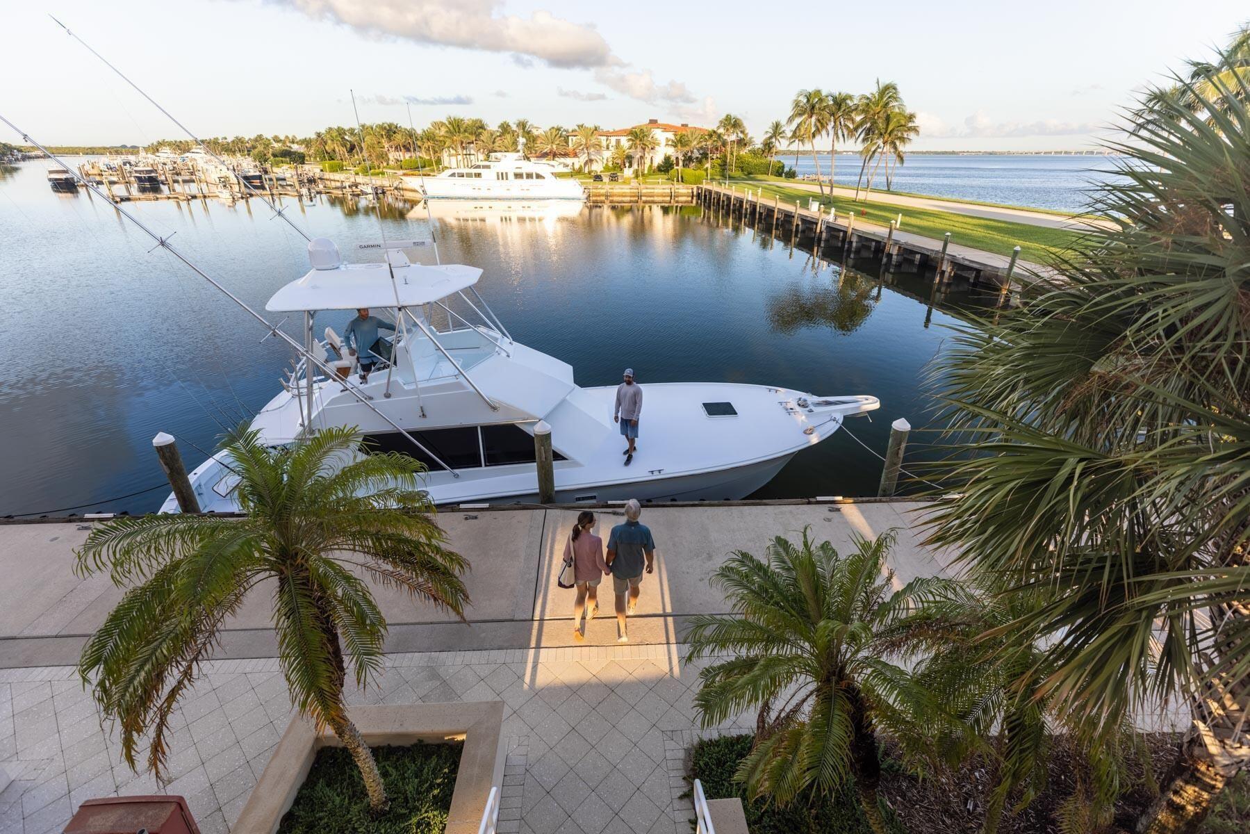 2001 SE Sailfish Point #212, Stuart FL 34996
