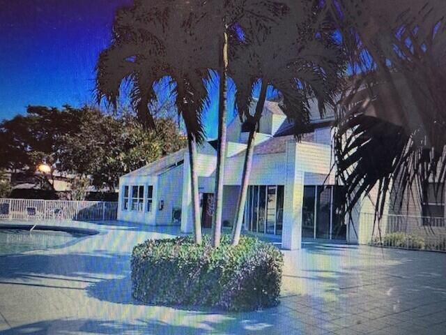 3445 NW 44th #Unit 108, Lauderdale Lakes FL 33309