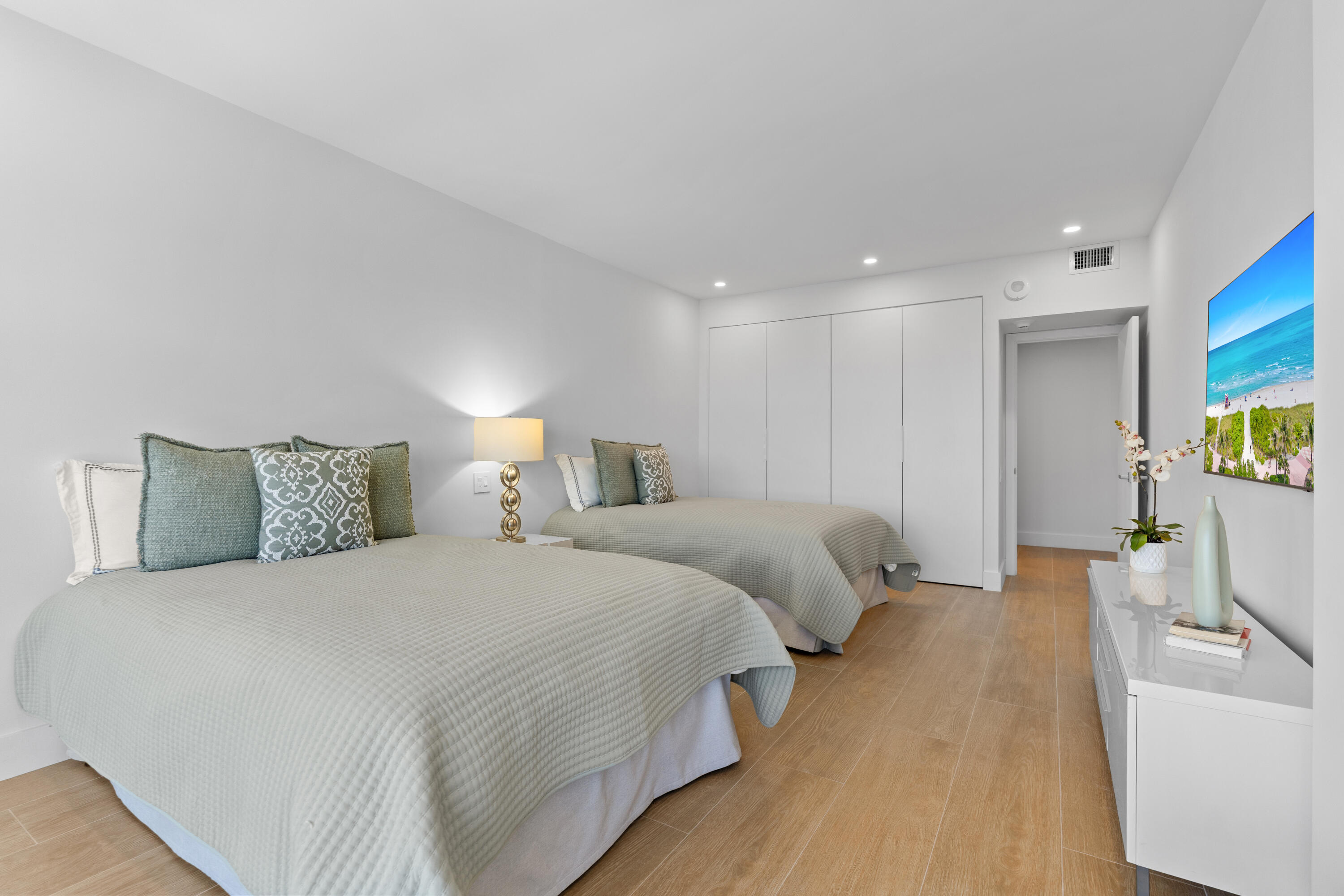5000 N Ocean #1707, Lauderdale By The Sea FL 33308