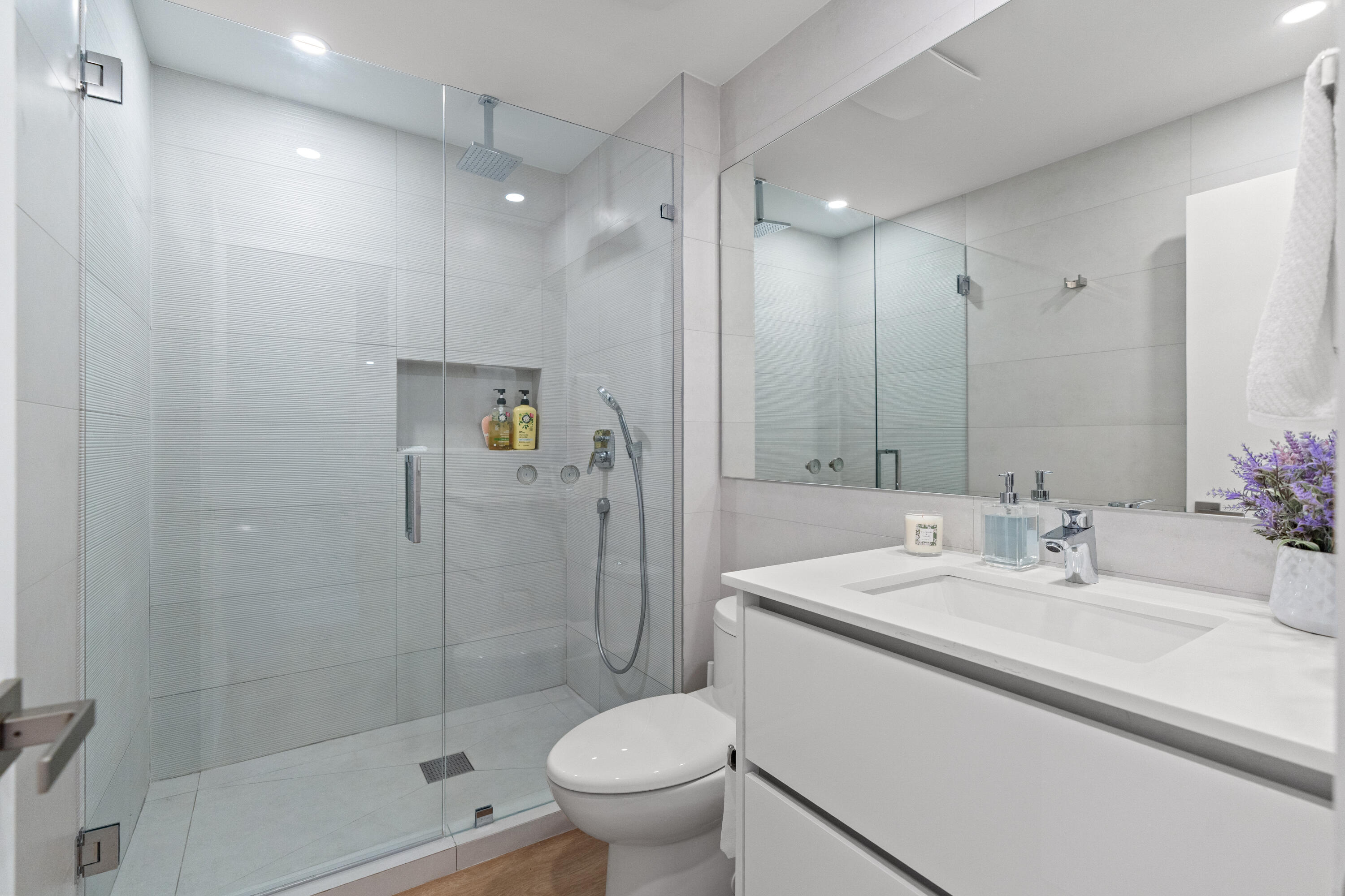 5000 N Ocean #1707, Lauderdale By The Sea FL 33308