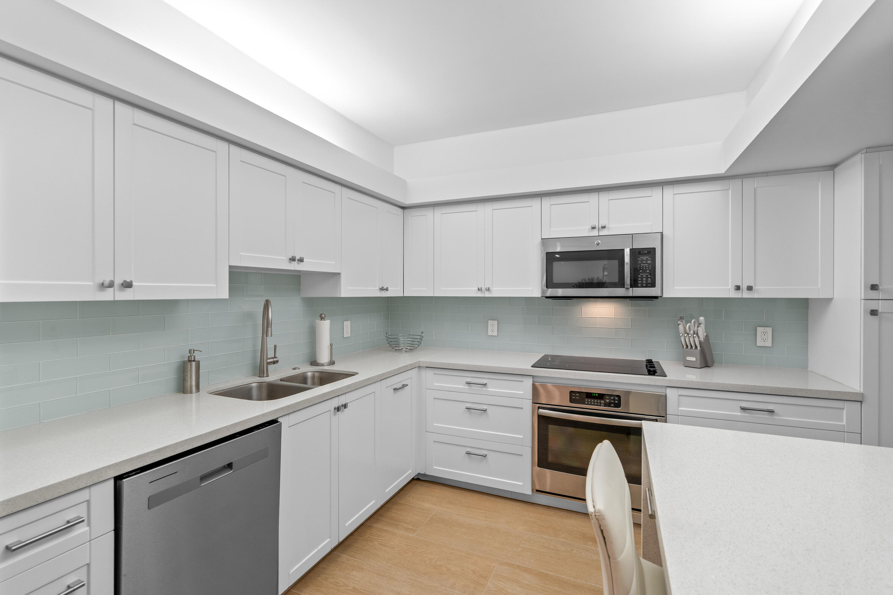 5000 N Ocean #1707, Lauderdale By The Sea FL 33308