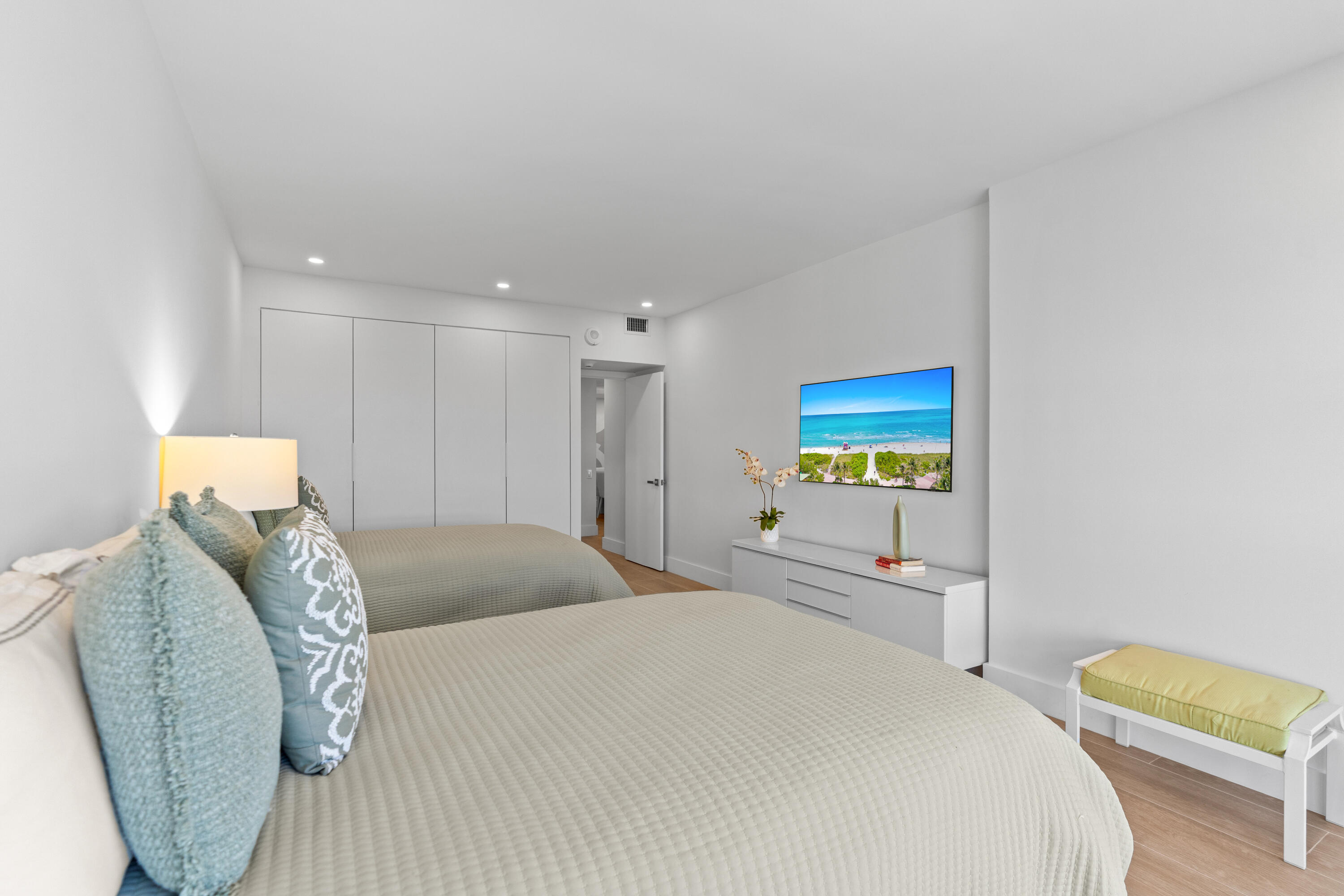 5000 N Ocean #1707, Lauderdale By The Sea FL 33308