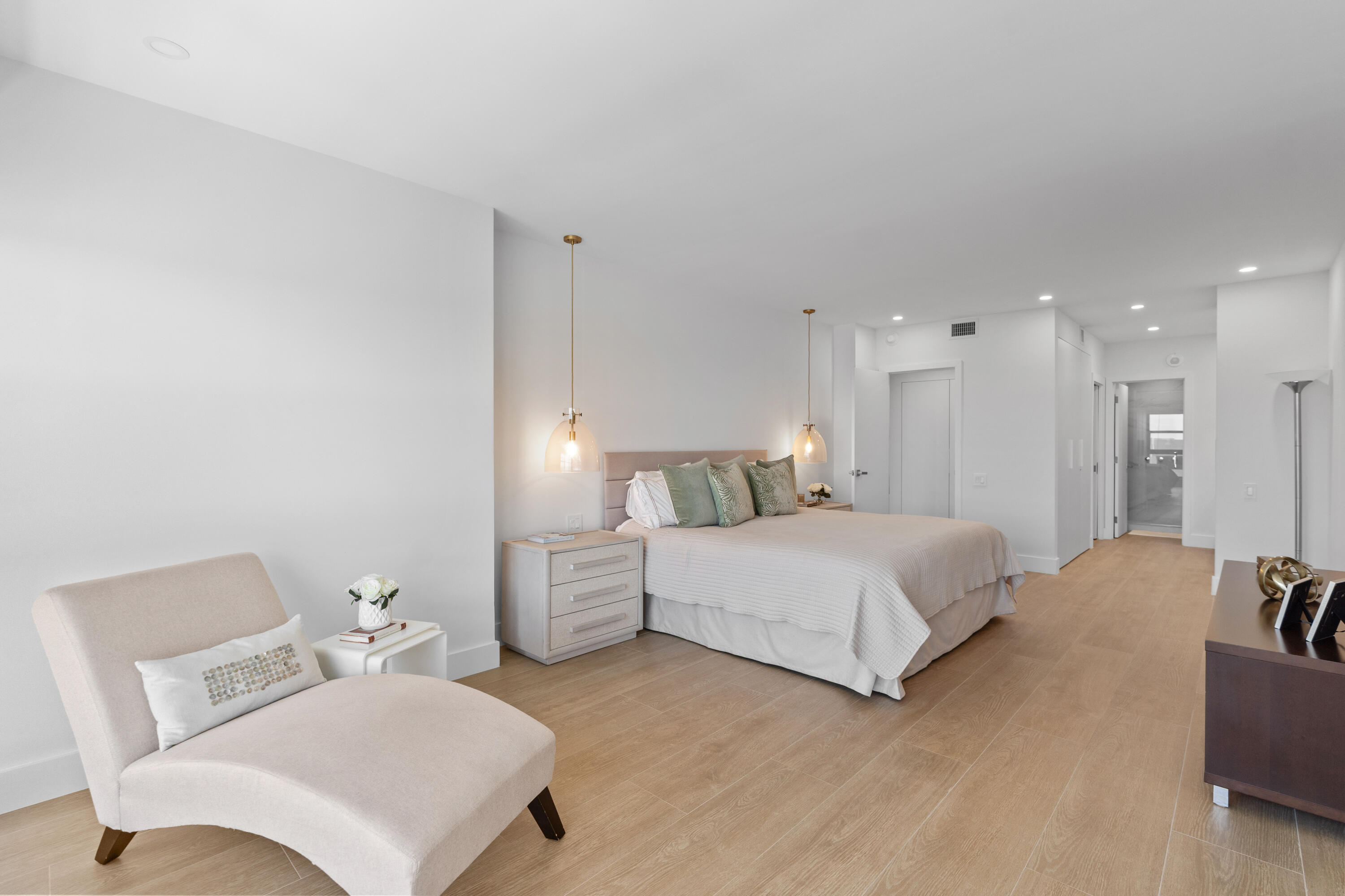 5000 N Ocean #1707, Lauderdale By The Sea FL 33308