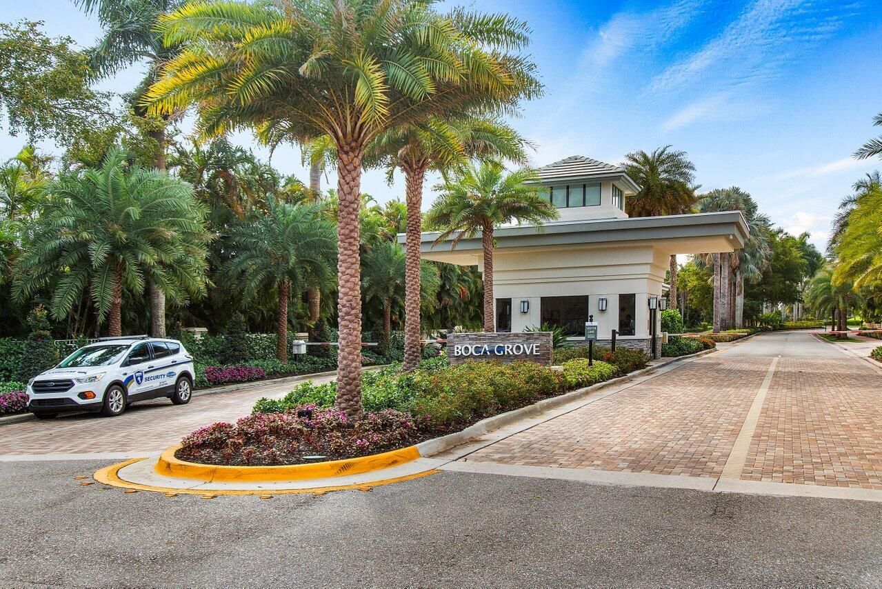 7011 Islegrove, Boca Raton FL 33433